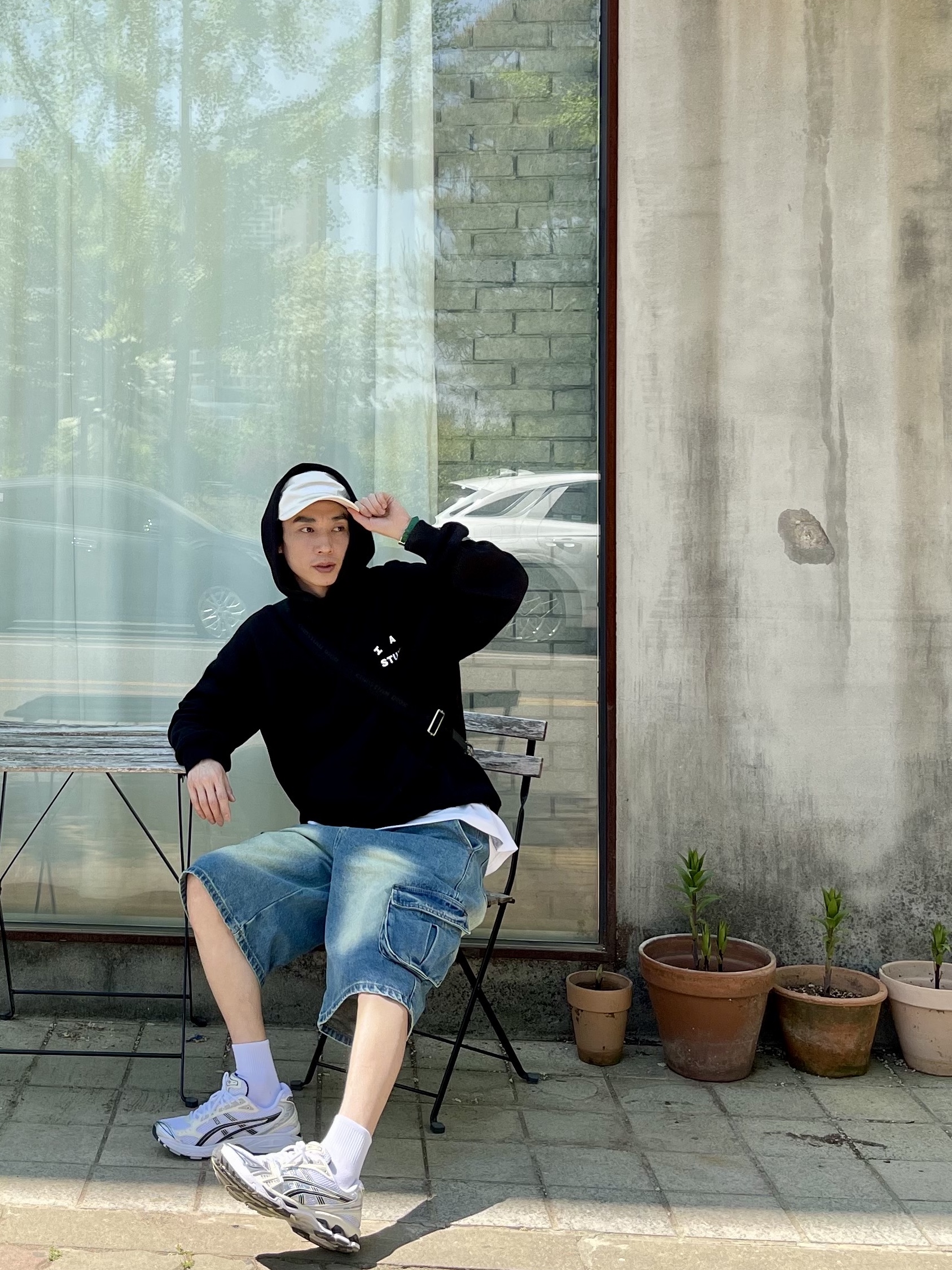 (W) Asics Gel-Kayano 14 White Midnight, IAB Studio Hoodie Black 착용 스타일 - 6