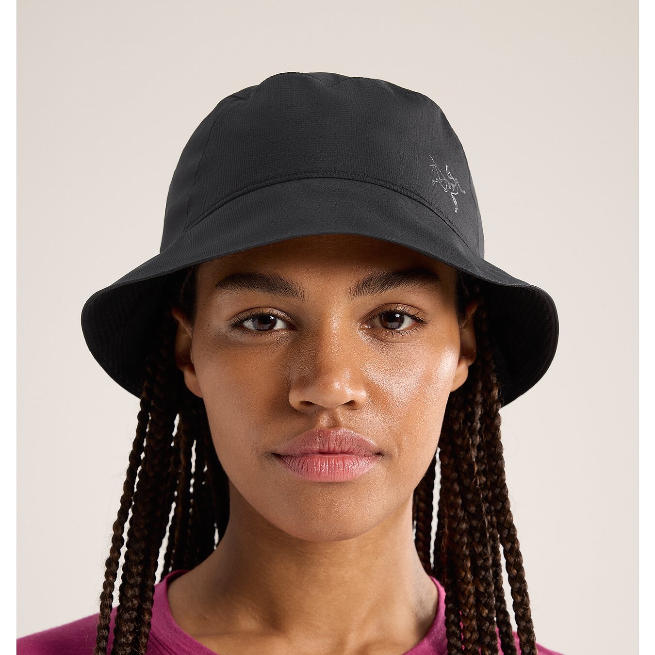 Arc'teryx Aerios Bucket Hat Black 착용 스타일 - 3