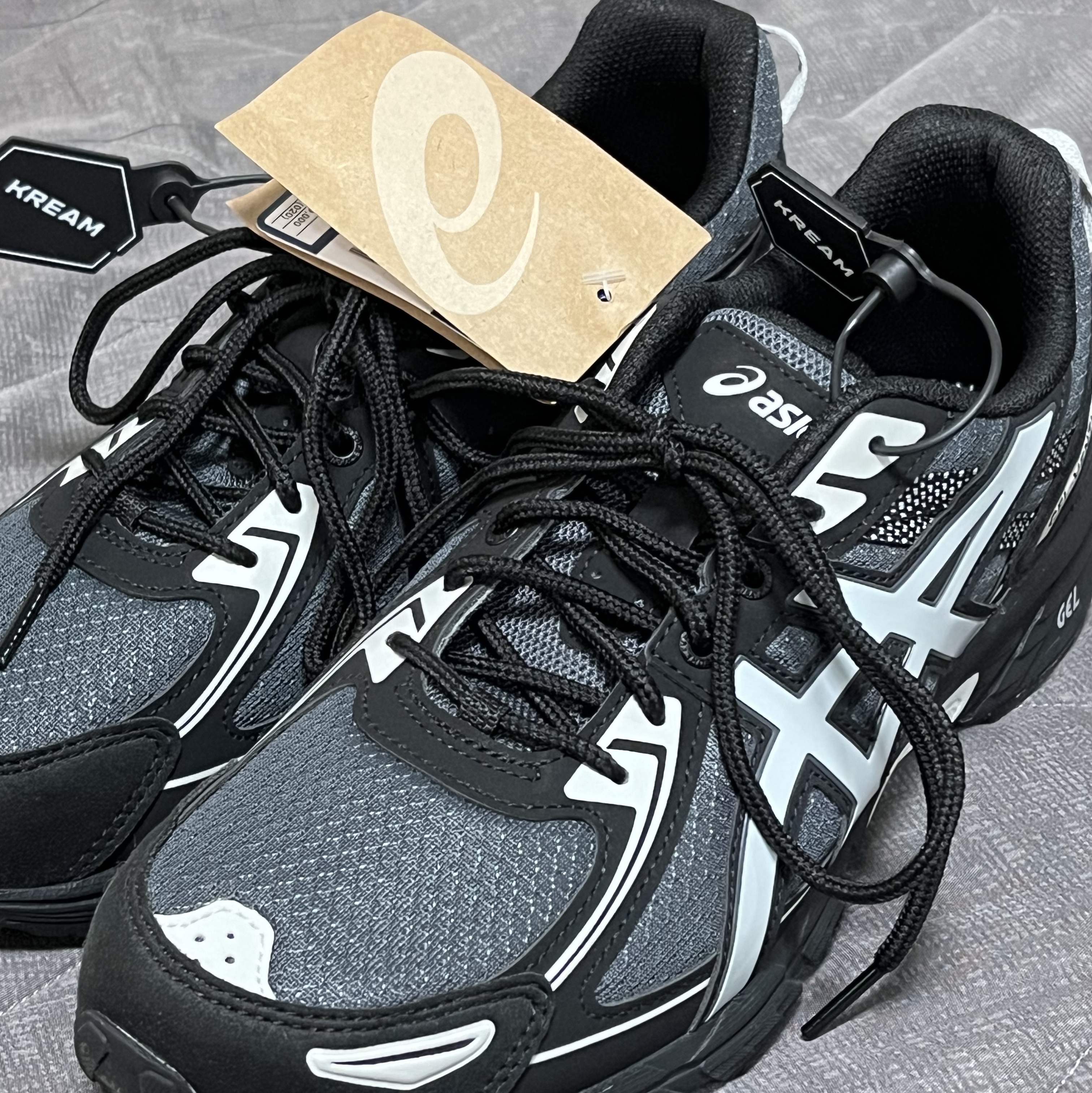 Asics Gel-Venture 6 Carrier Grey 착용 스타일 - 1