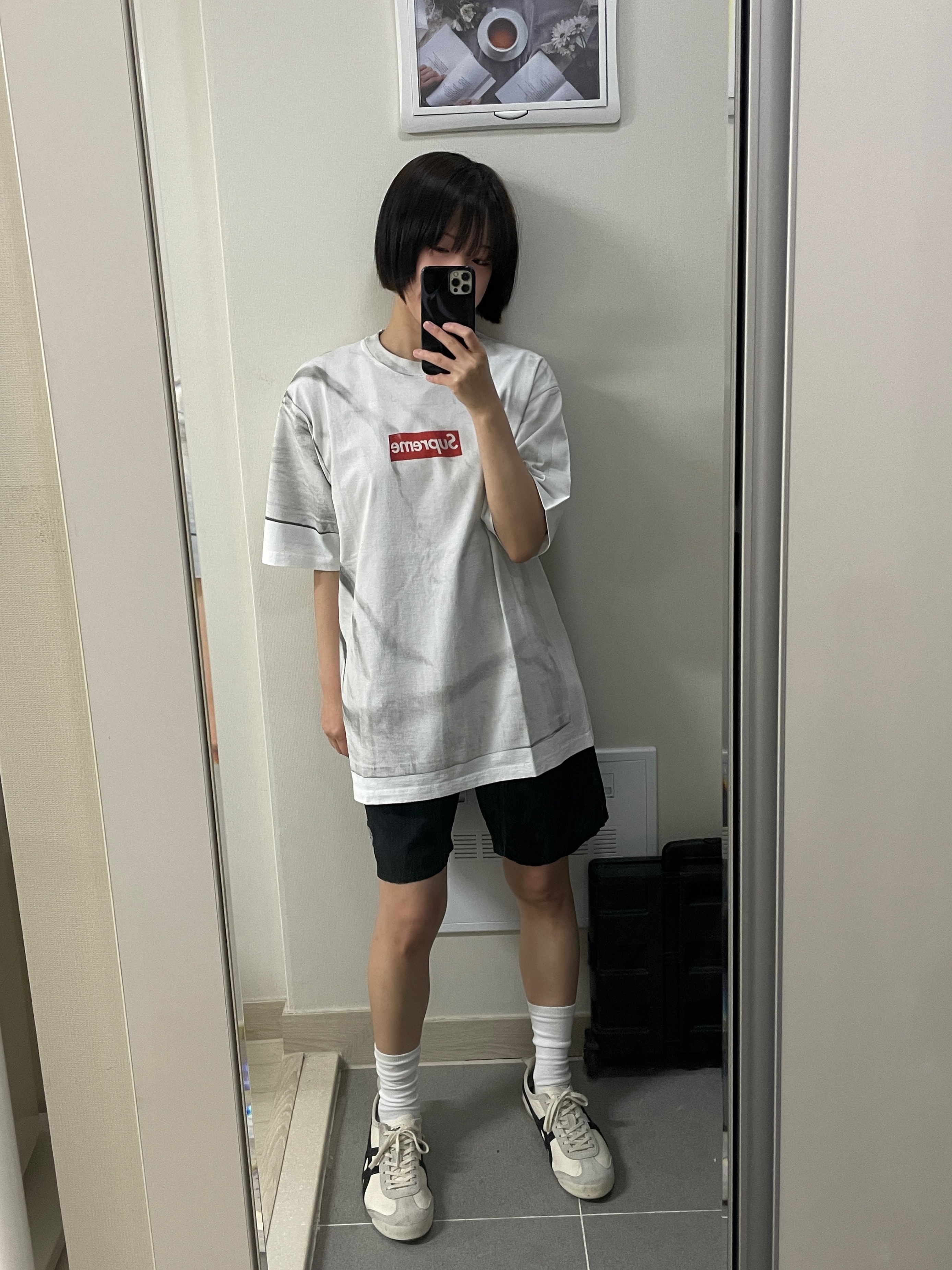 Onitsuka Tiger Mexico 66 Vintage White Black, Supreme x MM6 Maison Margiela Box Logo T-Shirt White - 24SS 착용 스타일