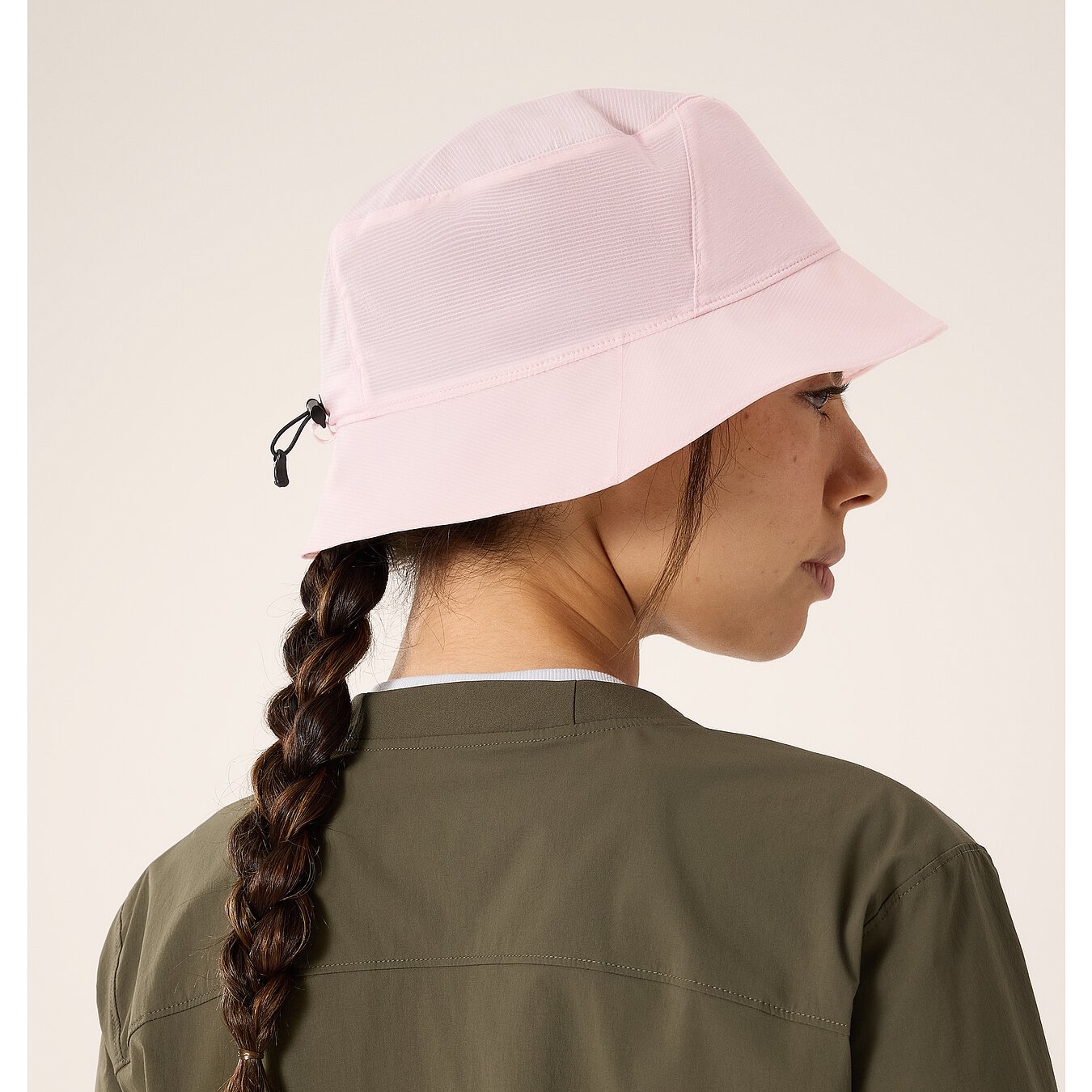 Arc'teryx Aerios Bucket Hat Alpine Rose 착용 스타일 - 3