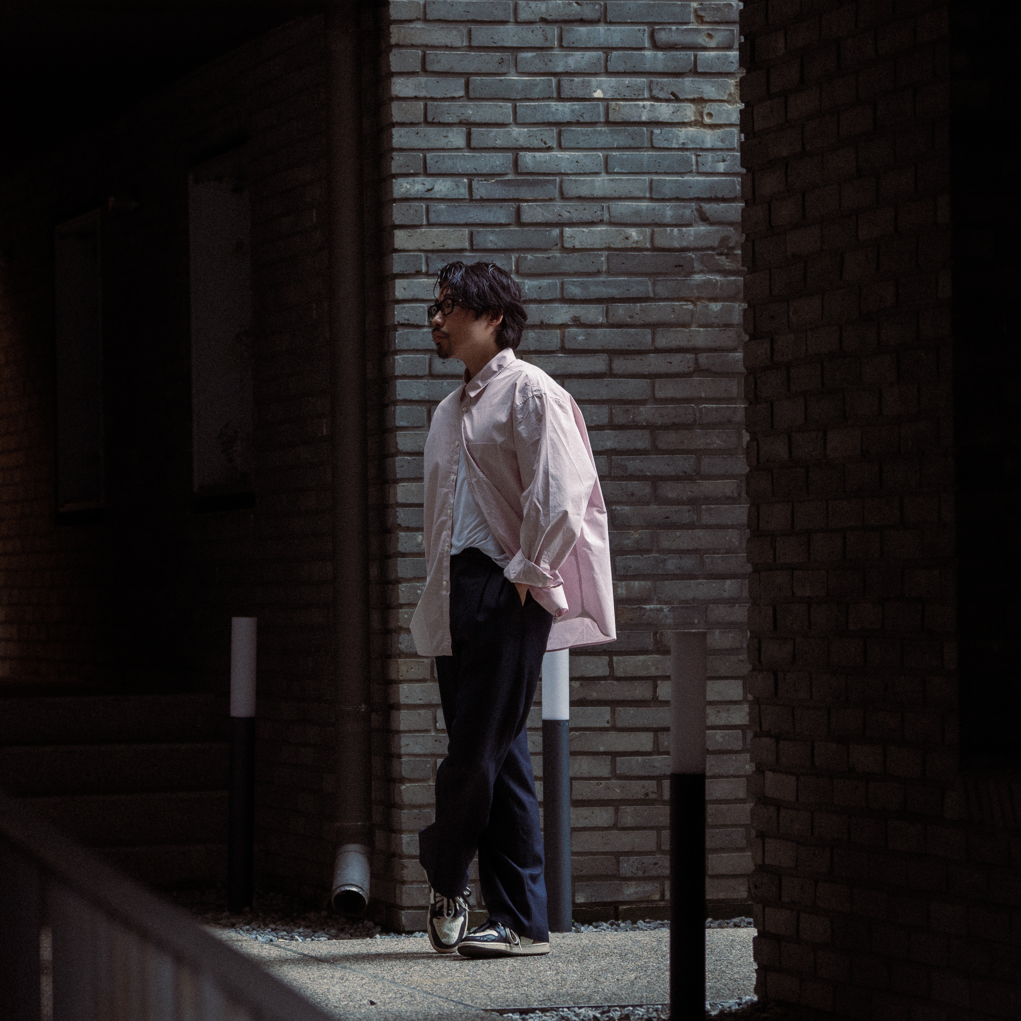 Jordan 1 Retro High OG Black Mocha, Pottery Button Down Shirt Supima Cotton 80/2 High Count Oxford Resilient Finish Pink Stripe 착용 스타일 - 6