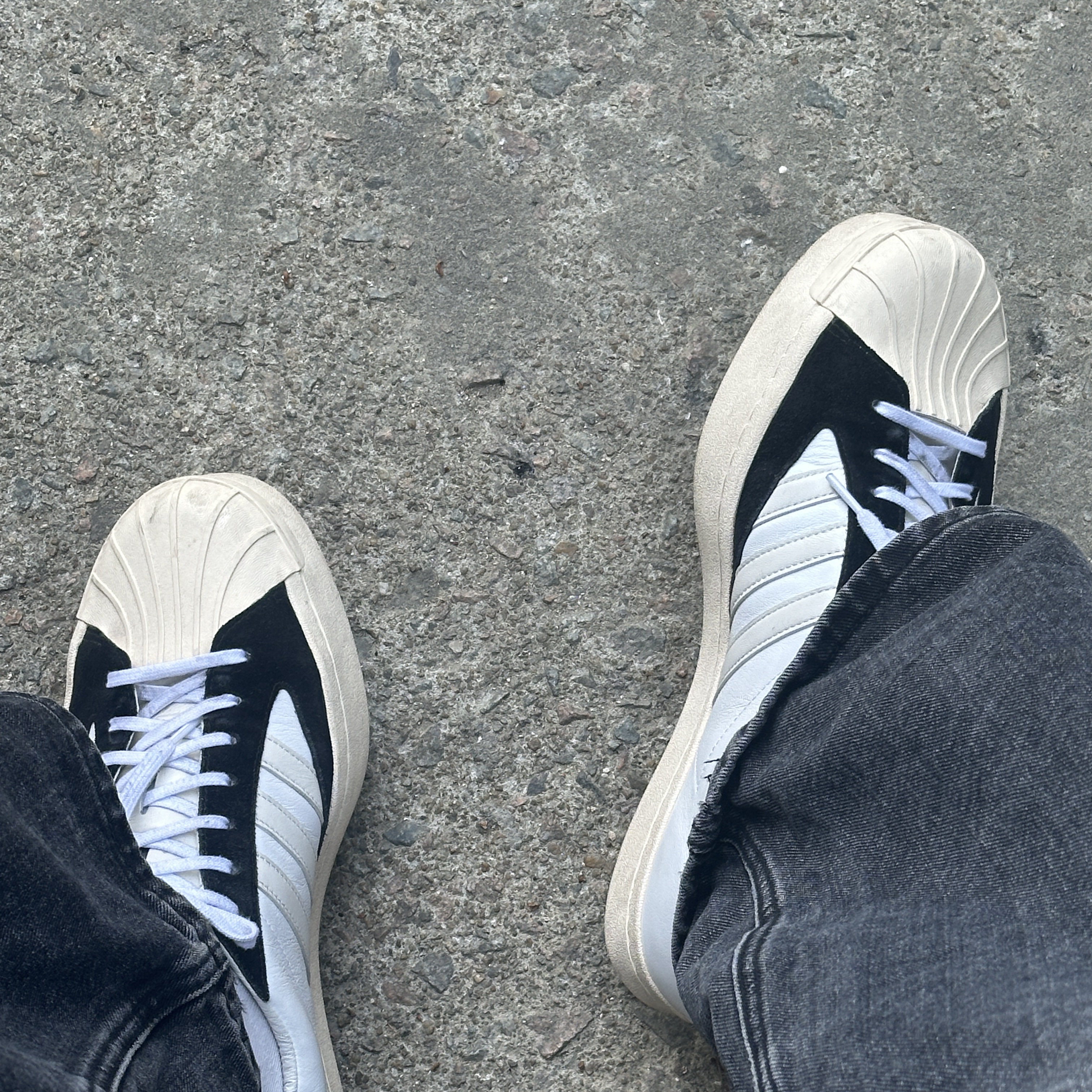 Y-3 Yohji Star Cloud White Bold Blue 착용 스타일