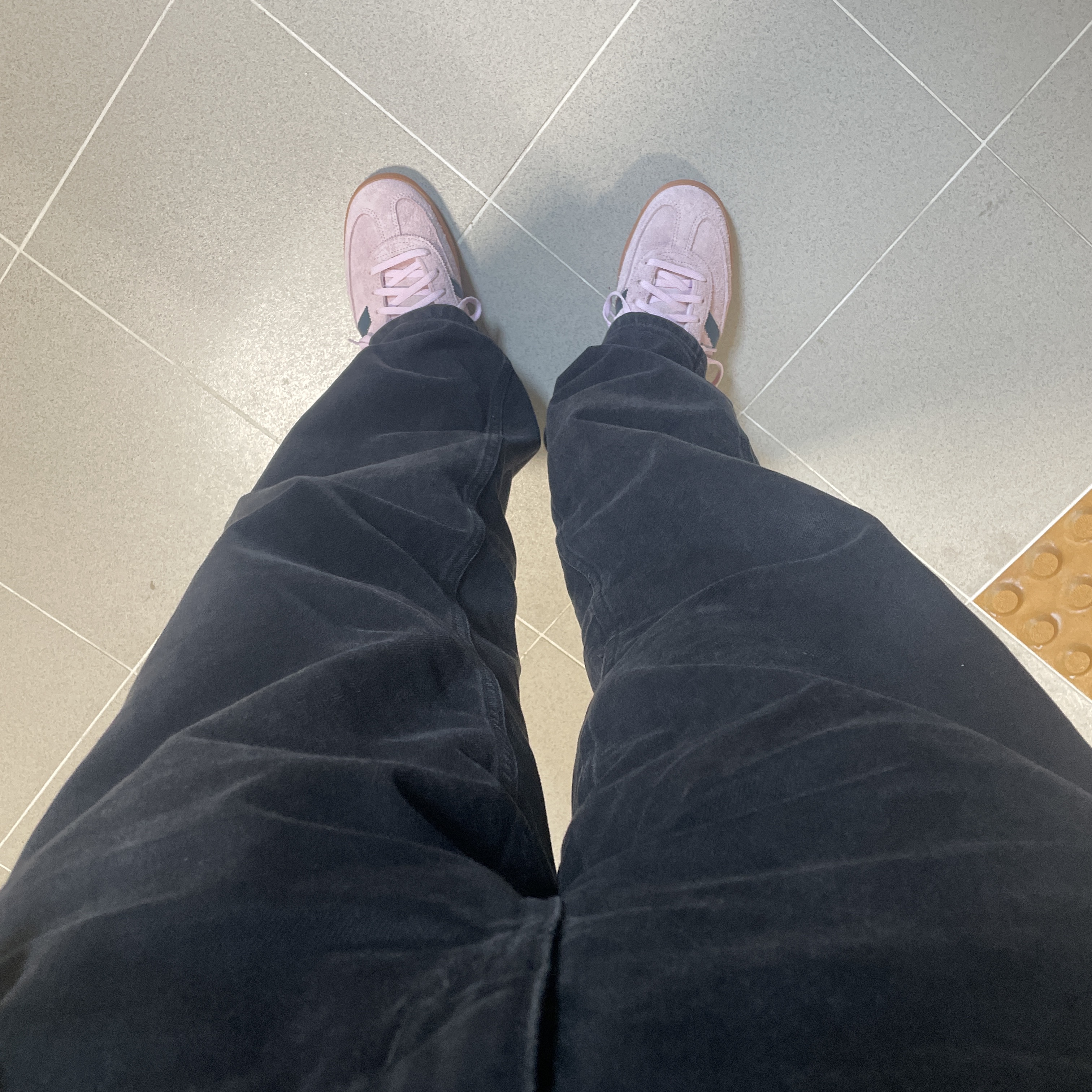 (W) Adidas Spezial Handball Clear Pink 착용 스타일