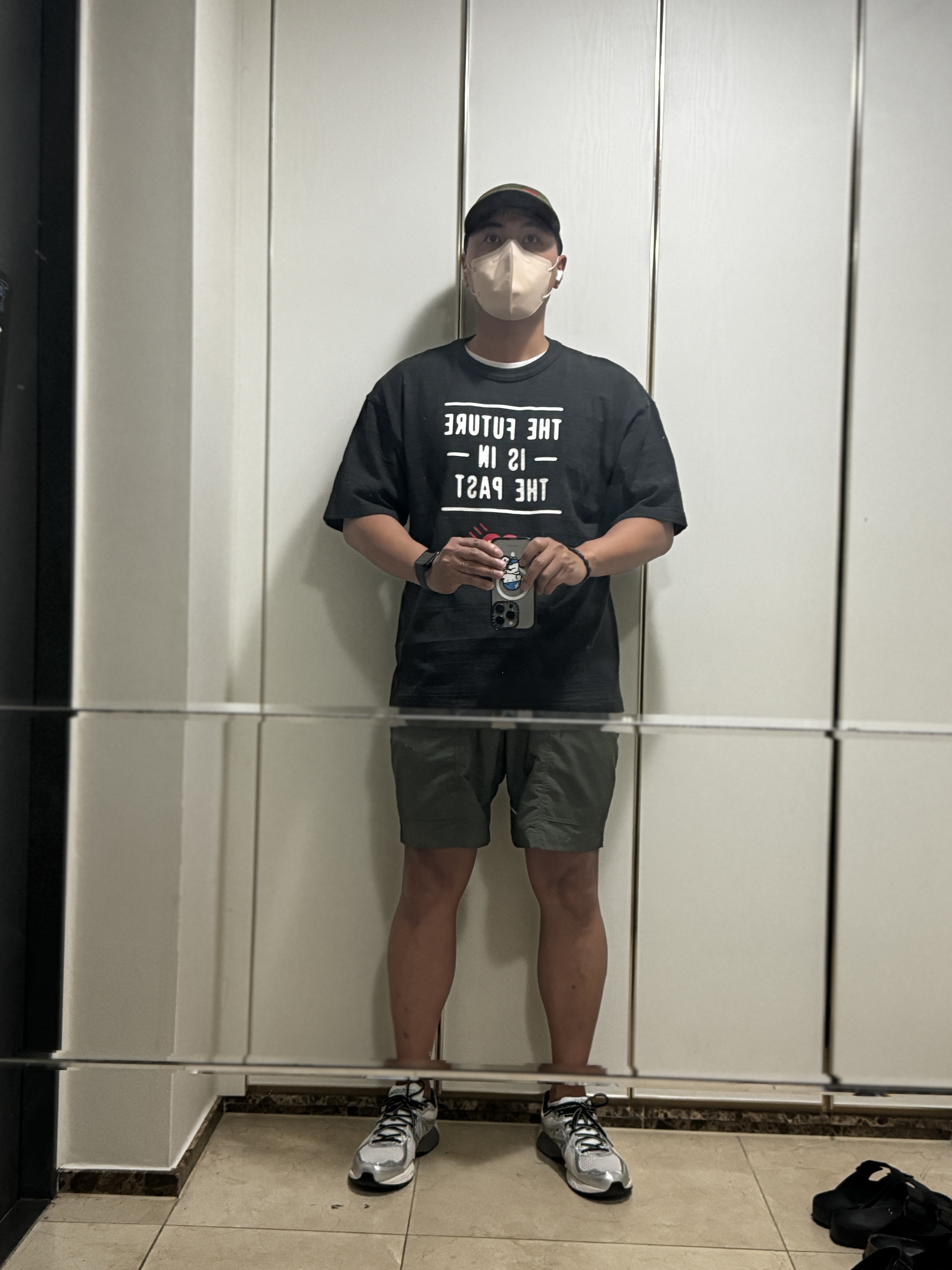 Human Made Graphic T-Shirt #03 Black, New Balance 860v2 Optic White 착용 스타일 - 2