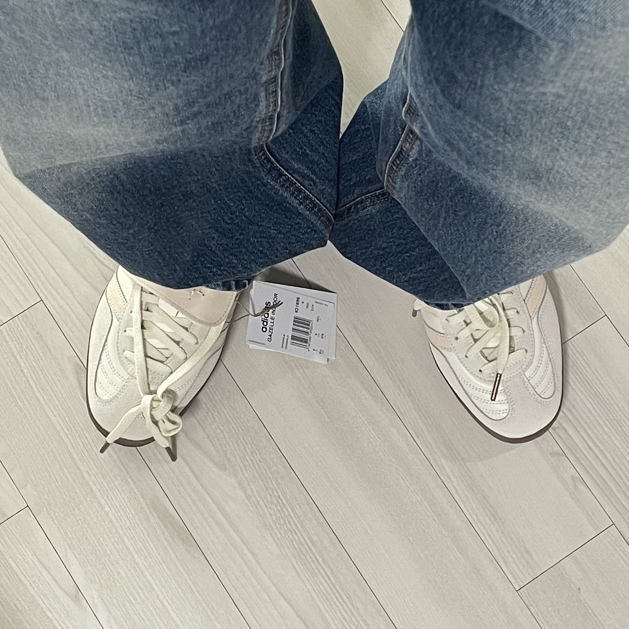 Adidas x Foot Industry Gazelle Indoor Off White Sand Strata 착용 스타일