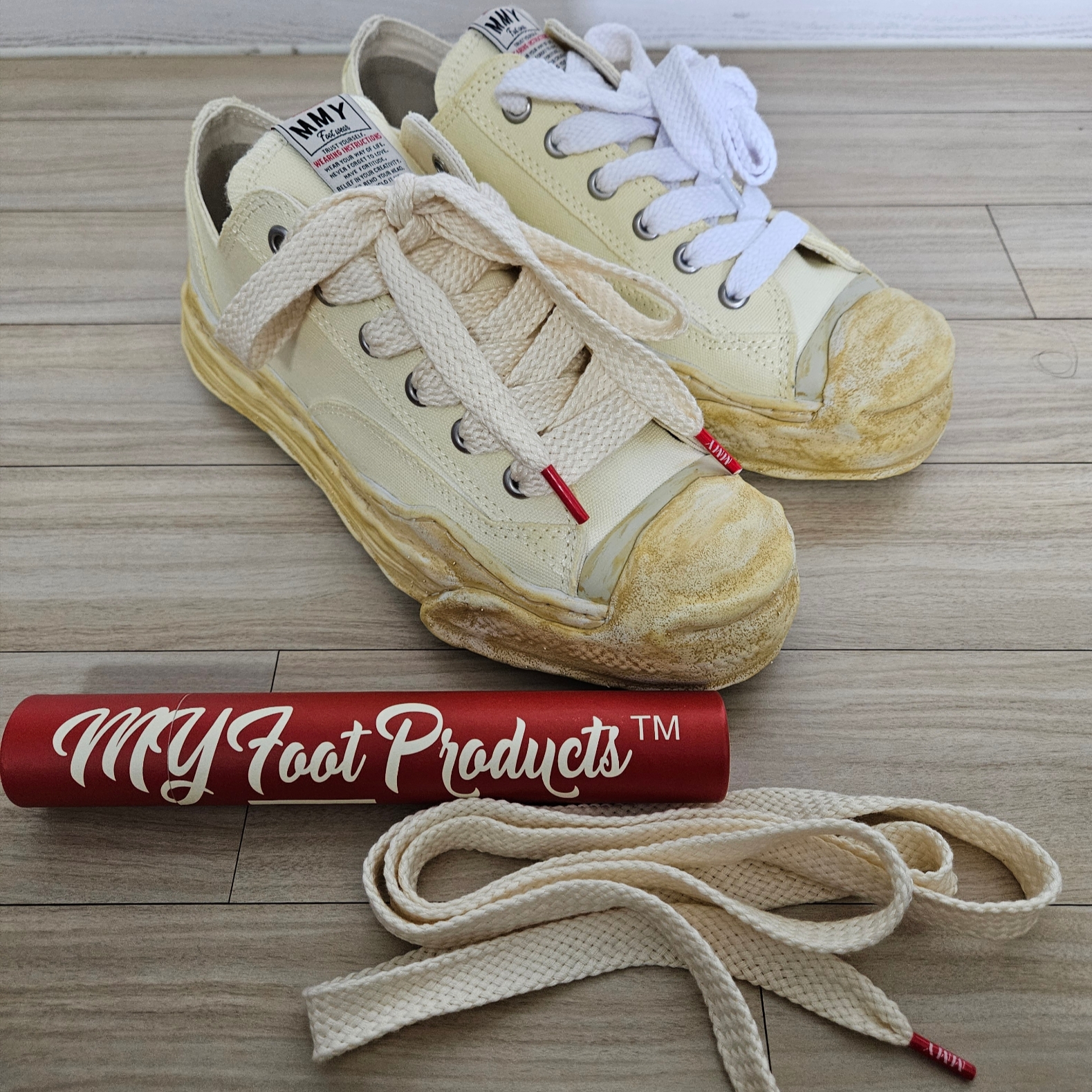 Maison Mihara Yasuhiro Hank OG Sole Over Dyed Canvas Low-top Sneakers White 착용 스타일