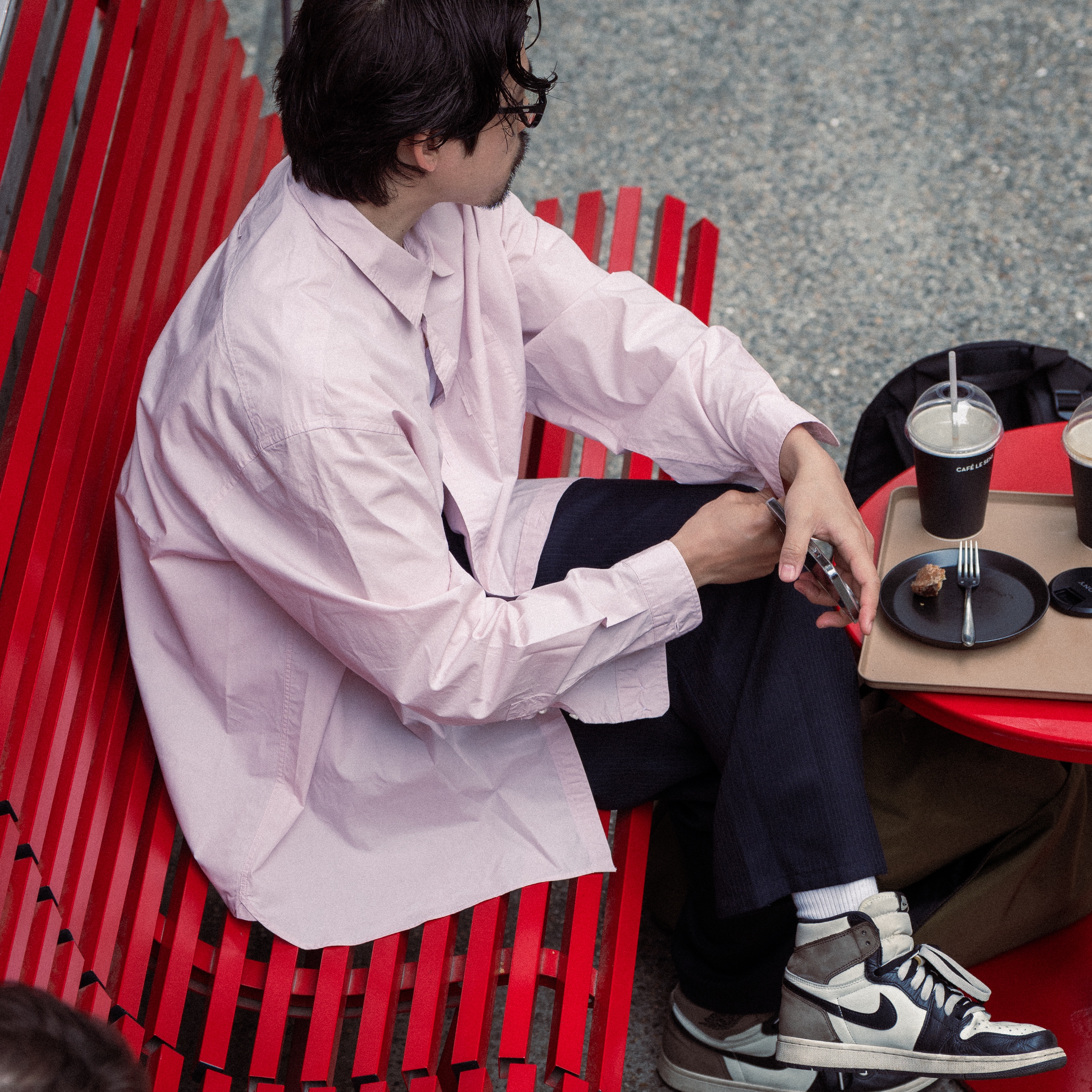 Jordan 1 Retro High OG Black Mocha, Pottery Button Down Shirt Supima Cotton 80/2 High Count Oxford Resilient Finish Pink Stripe 착용 스타일 - 2