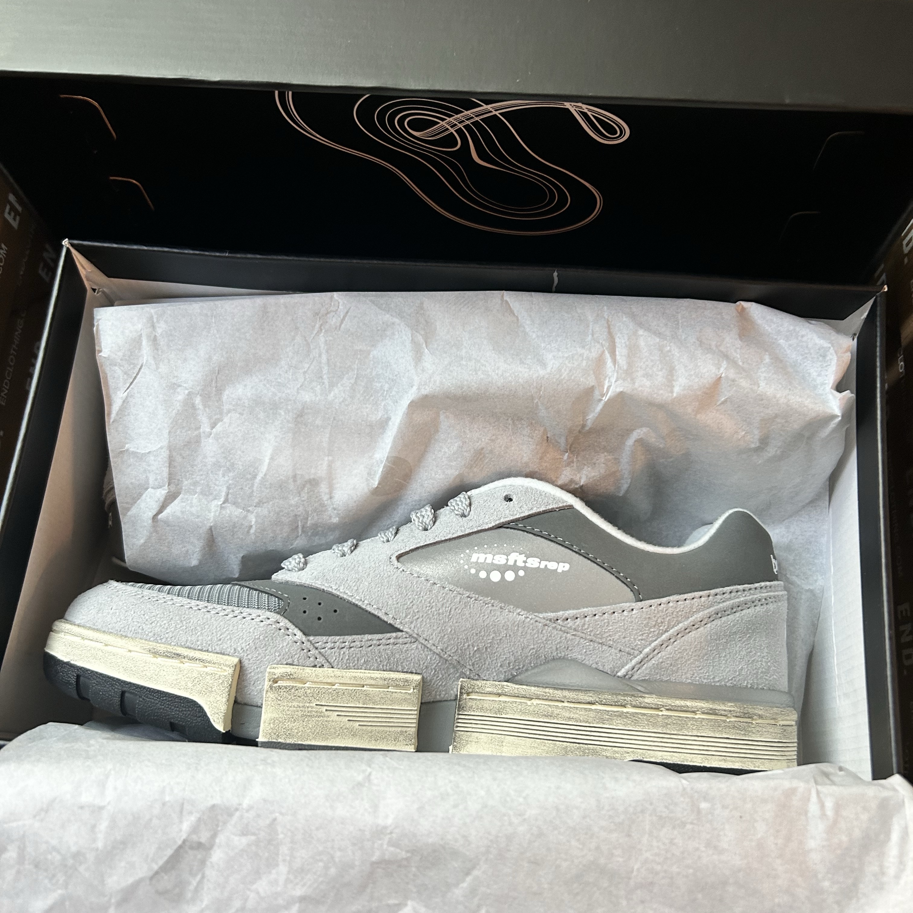 New Balance x Jaden Smith MSFTSrep 0.01 Grey 착용 스타일 - 3