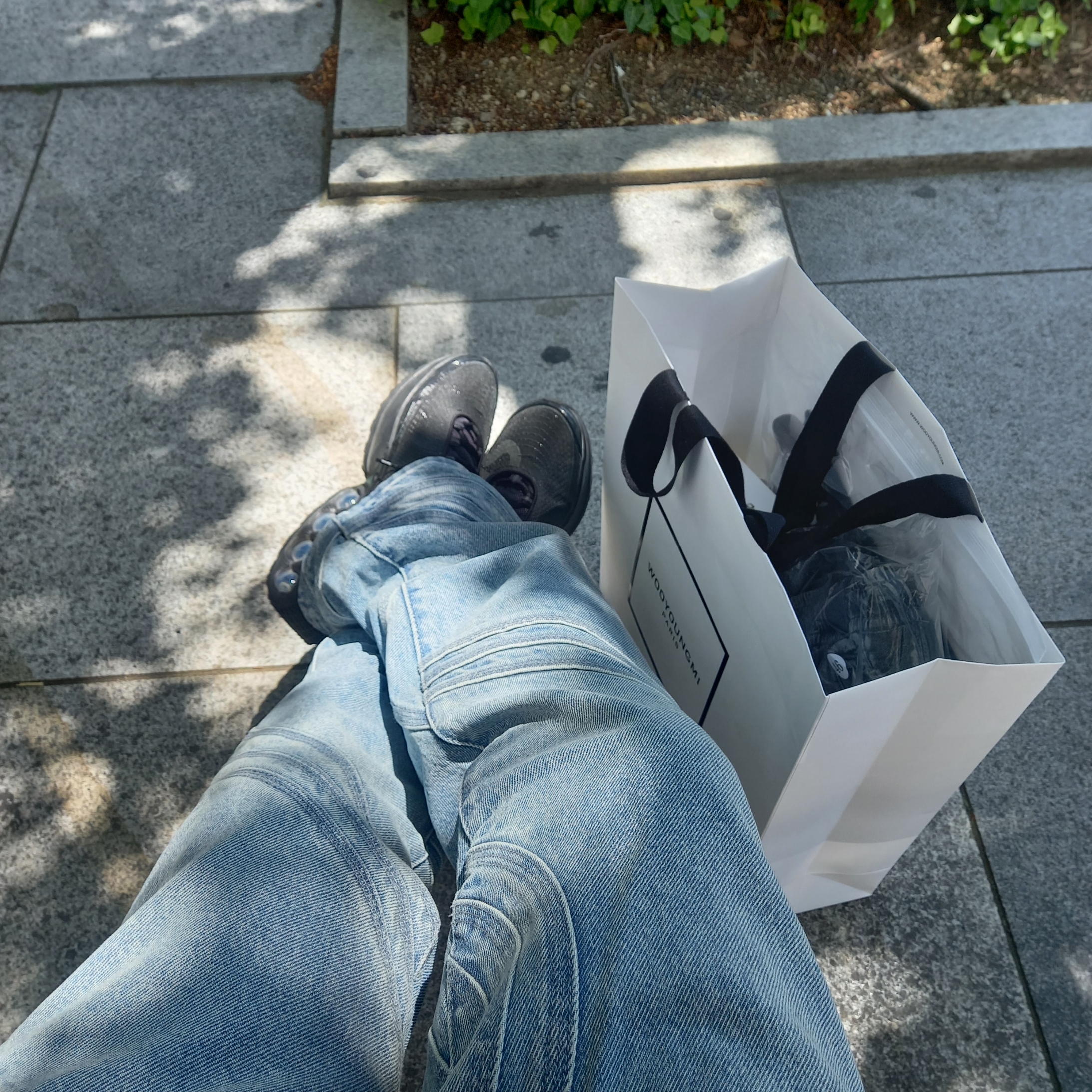 Nike x Supreme Air Max DN SP Black Galactic Jade, Supreme S Logo Loose Fit Jean Washed Blue - 24SS 착용 스타일