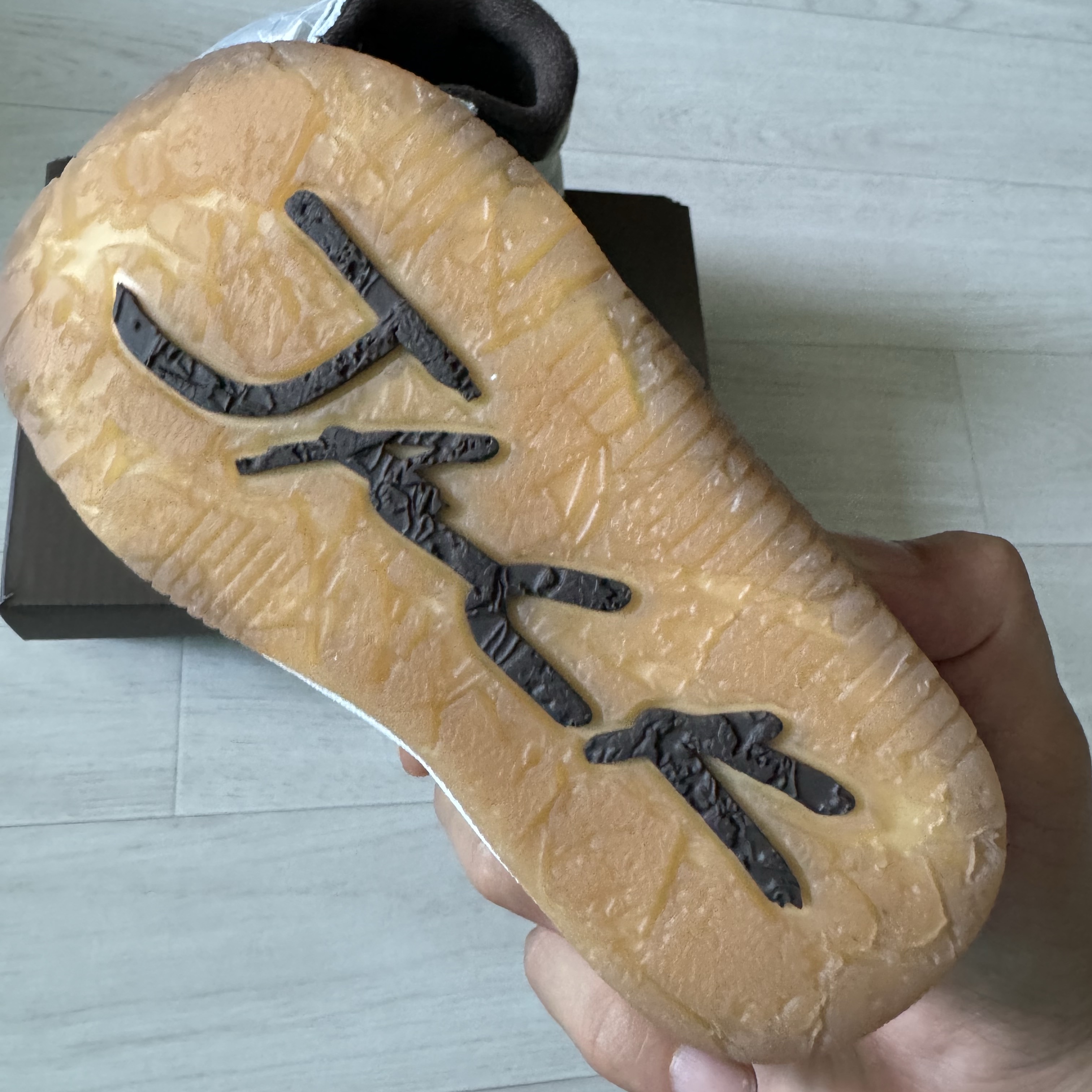 (TD) Jordan x Travis Scott Jumpman Jack TR Sail and Dark Mocha 착용 스타일 - 2