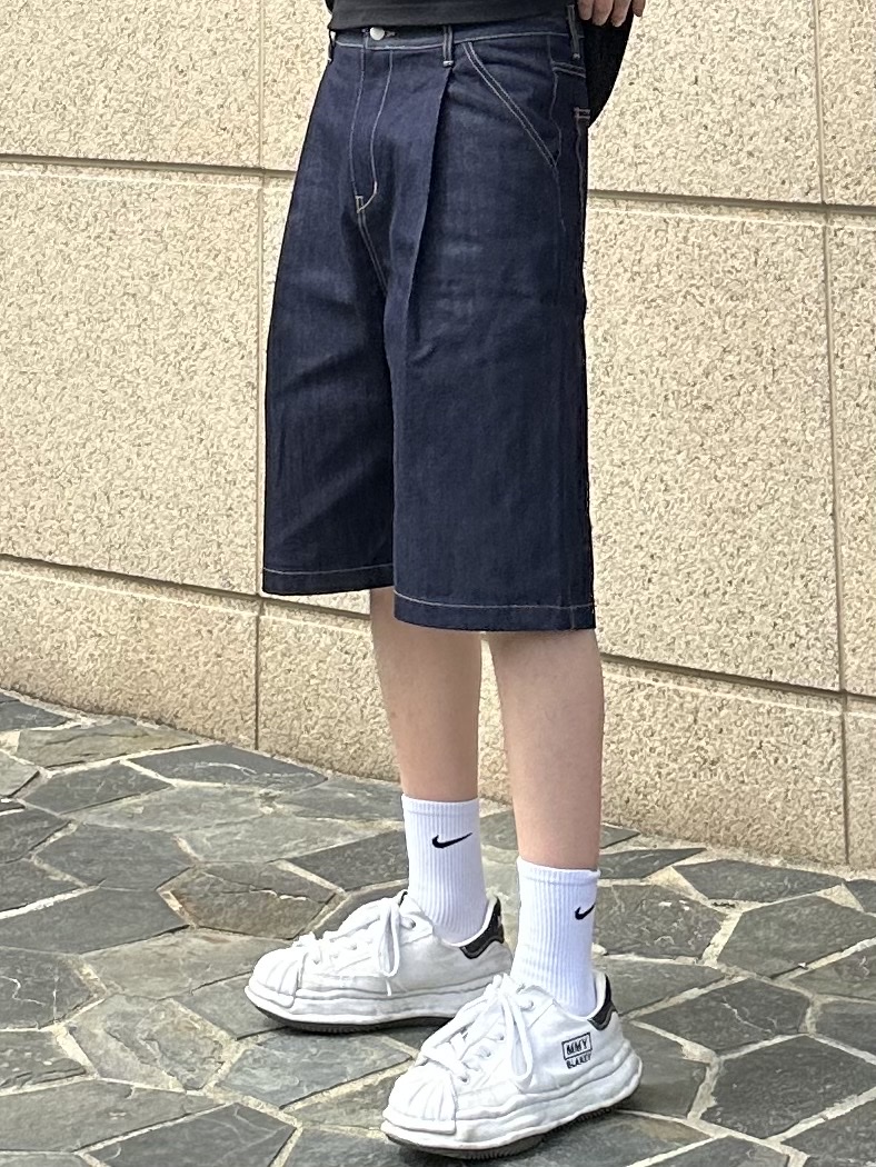 Maison Mihara Yasuhiro Blakey OG Sole Canvas Low-top Sneakers White 착용 스타일 - 3