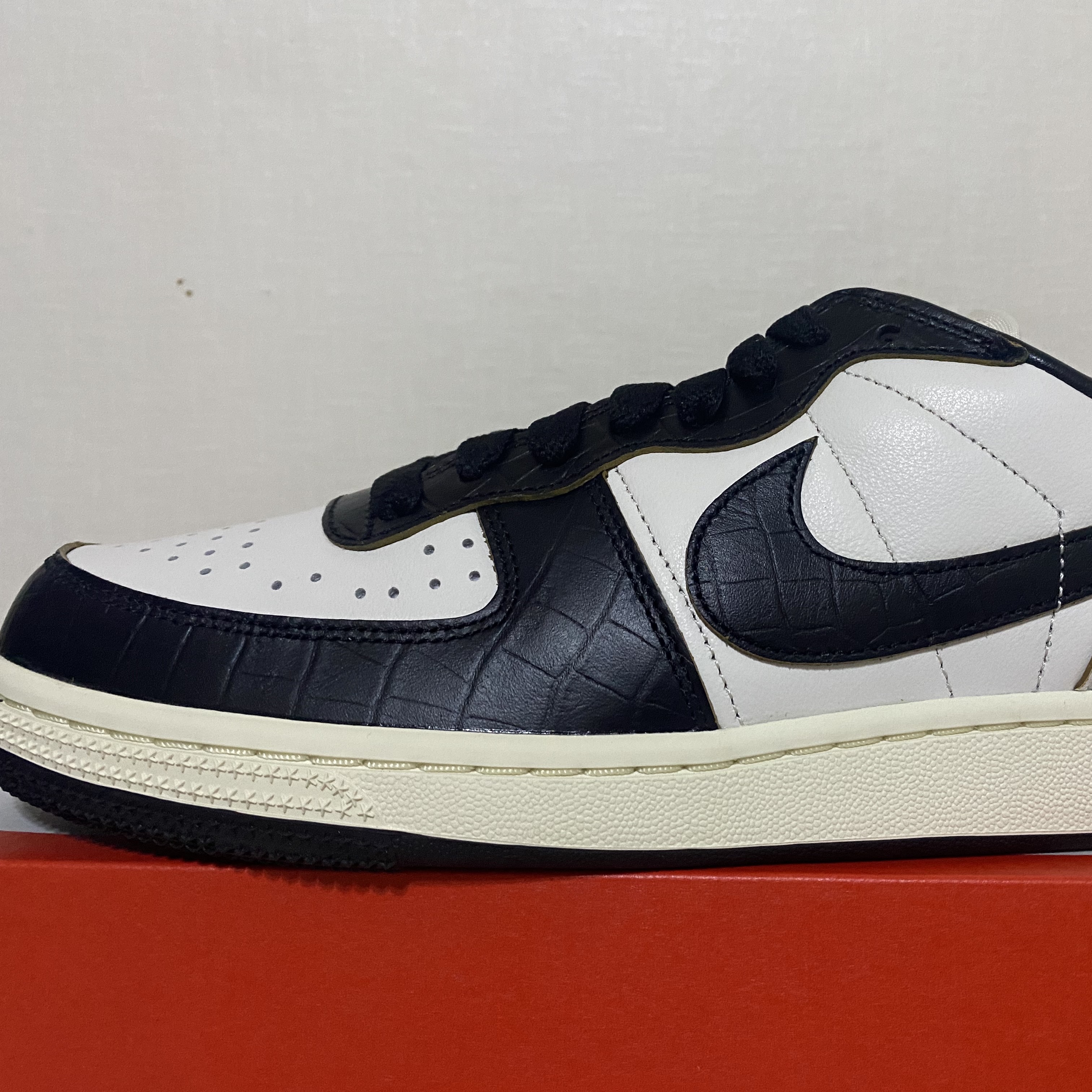 Nike Terminator Low Phantom Black 착용 스타일 - 2