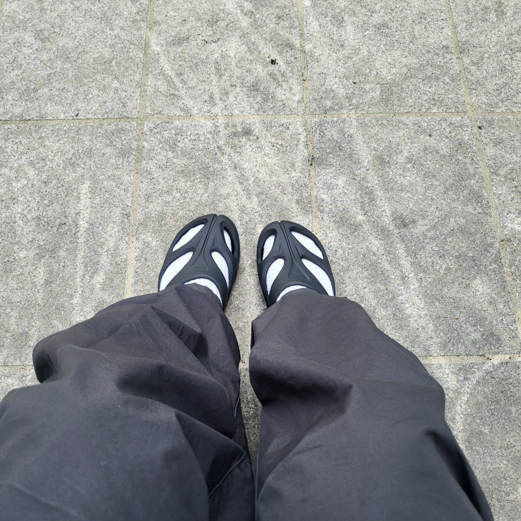 Keen Shanti Black Dawn Blue 착용 스타일 - 2