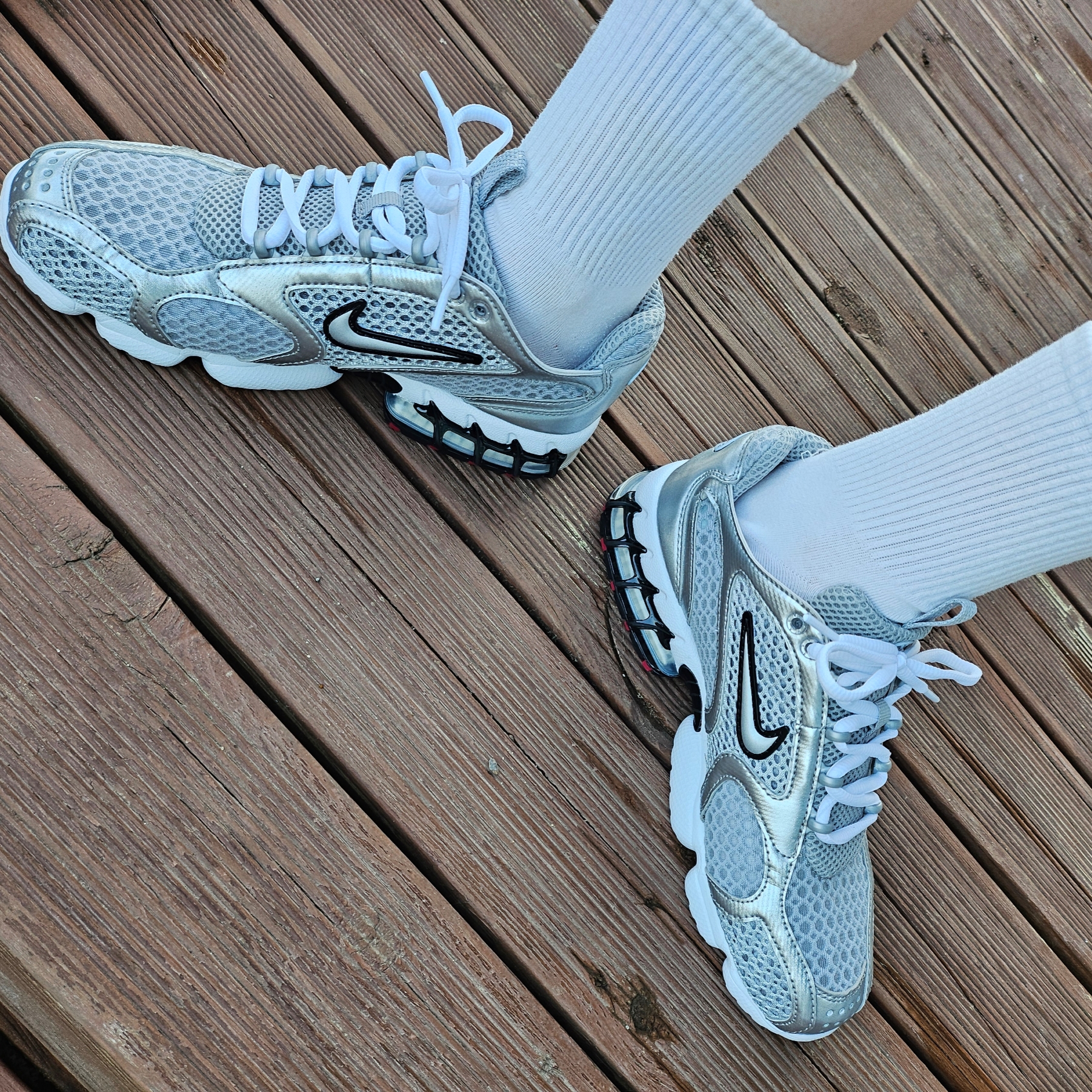 Nike Air Zoom Spiridon Cage 2 Metallic Silver 착용 스타일 - 1