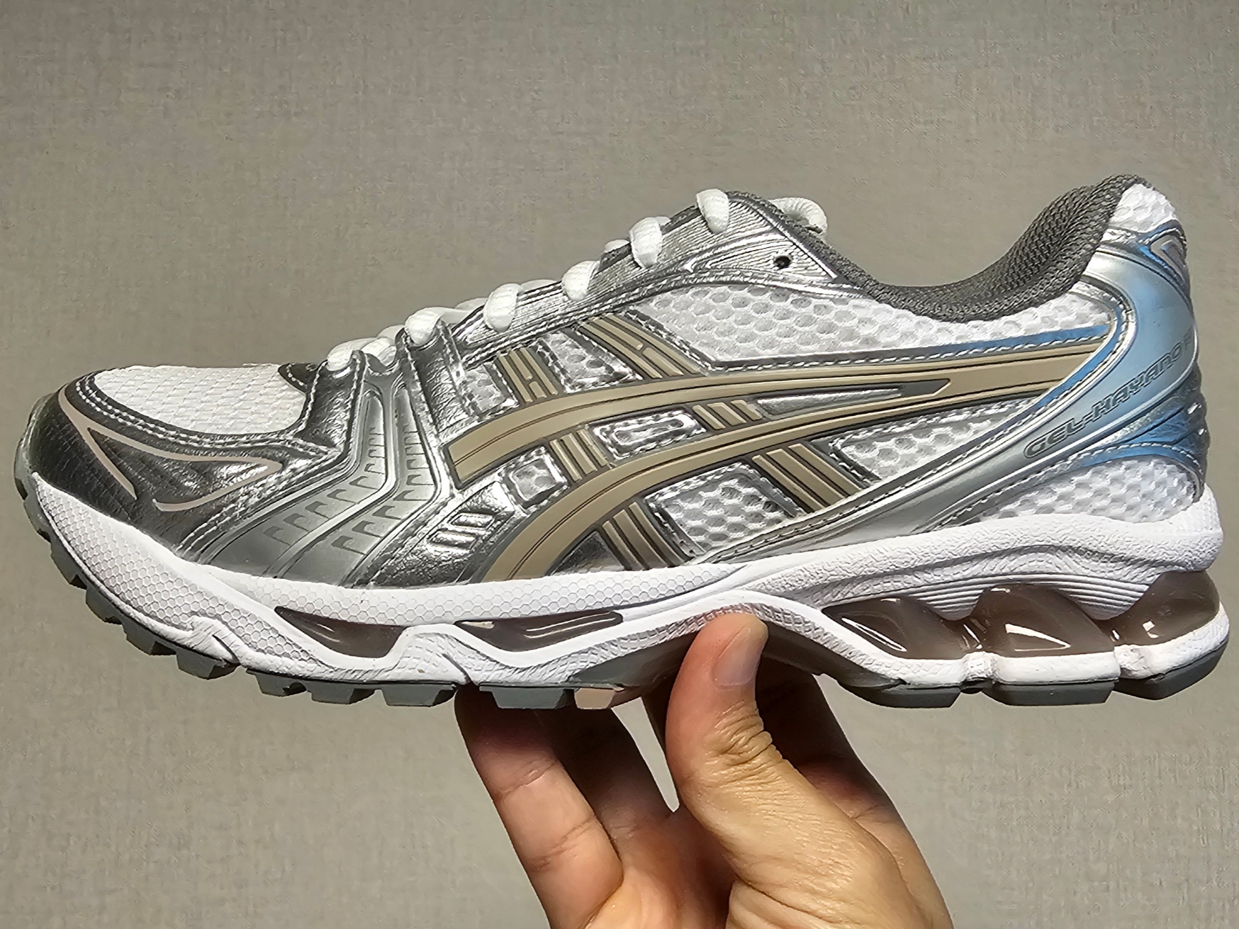 (W) Asics Gel-Kayano 14 White Moonrock 착용 스타일