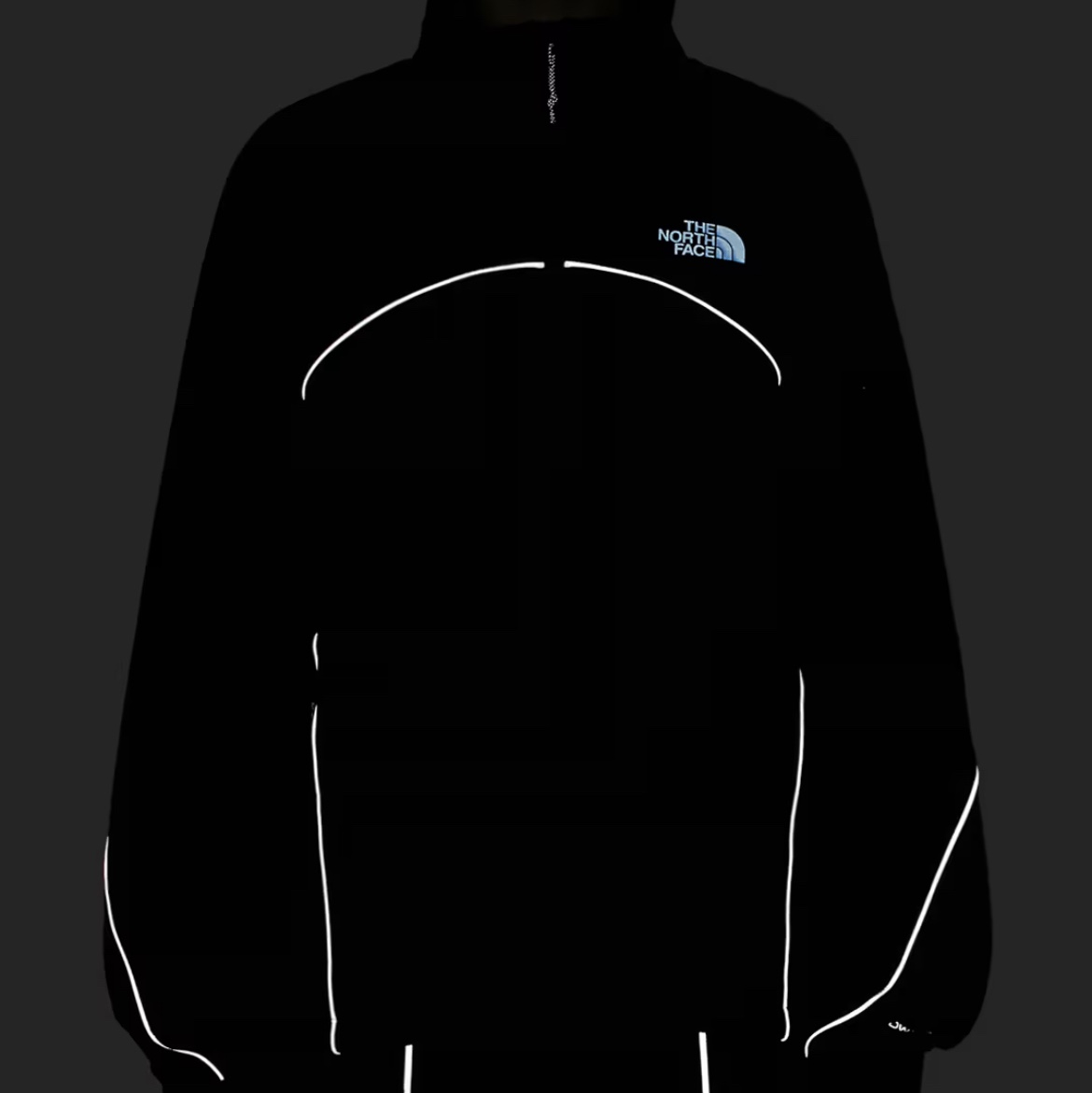(W) The North Face Tek Piping Wind Jacket TNF Black 착용 스타일 - 2
