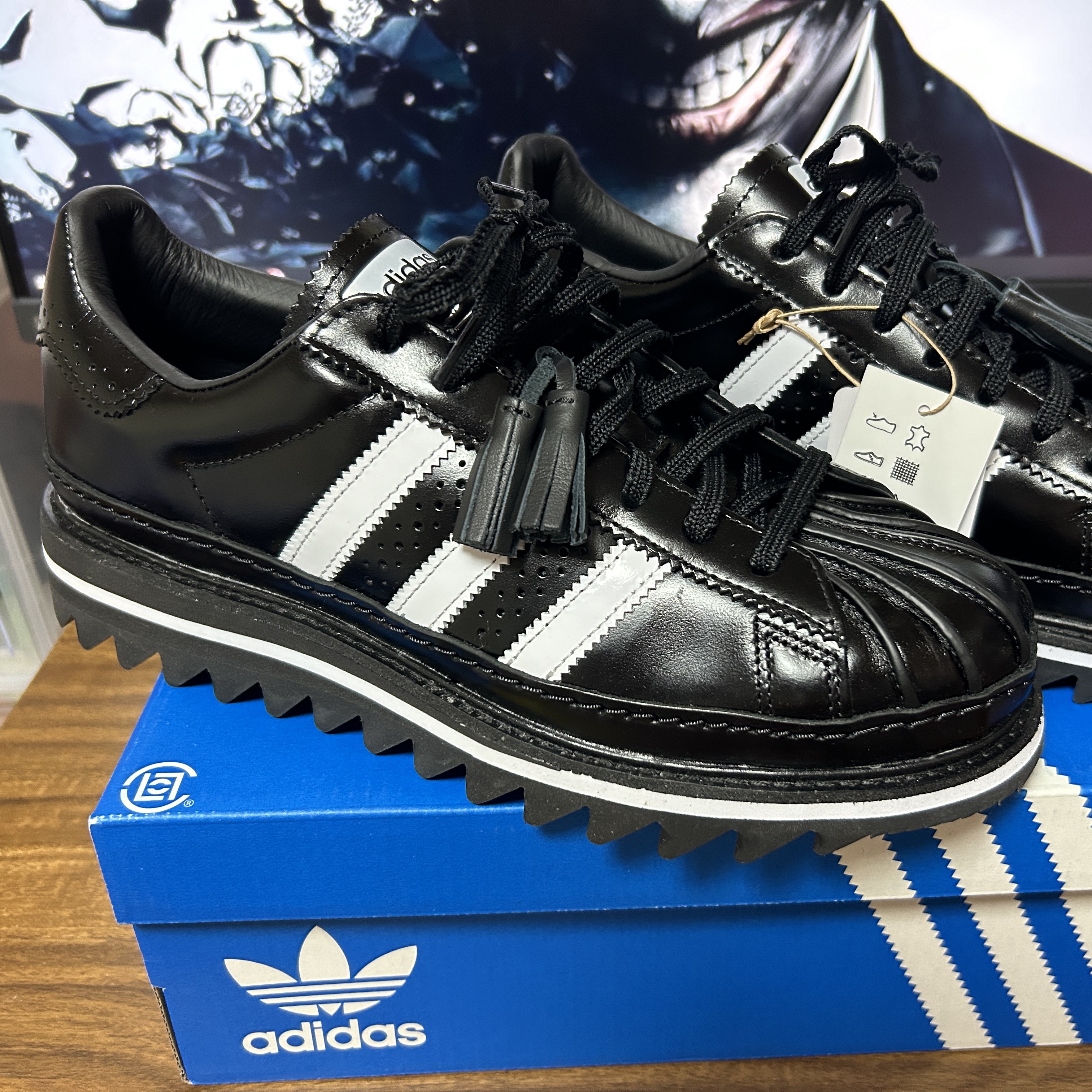 Adidas x Clot Superstar Core Black Cloud White 착용 스타일