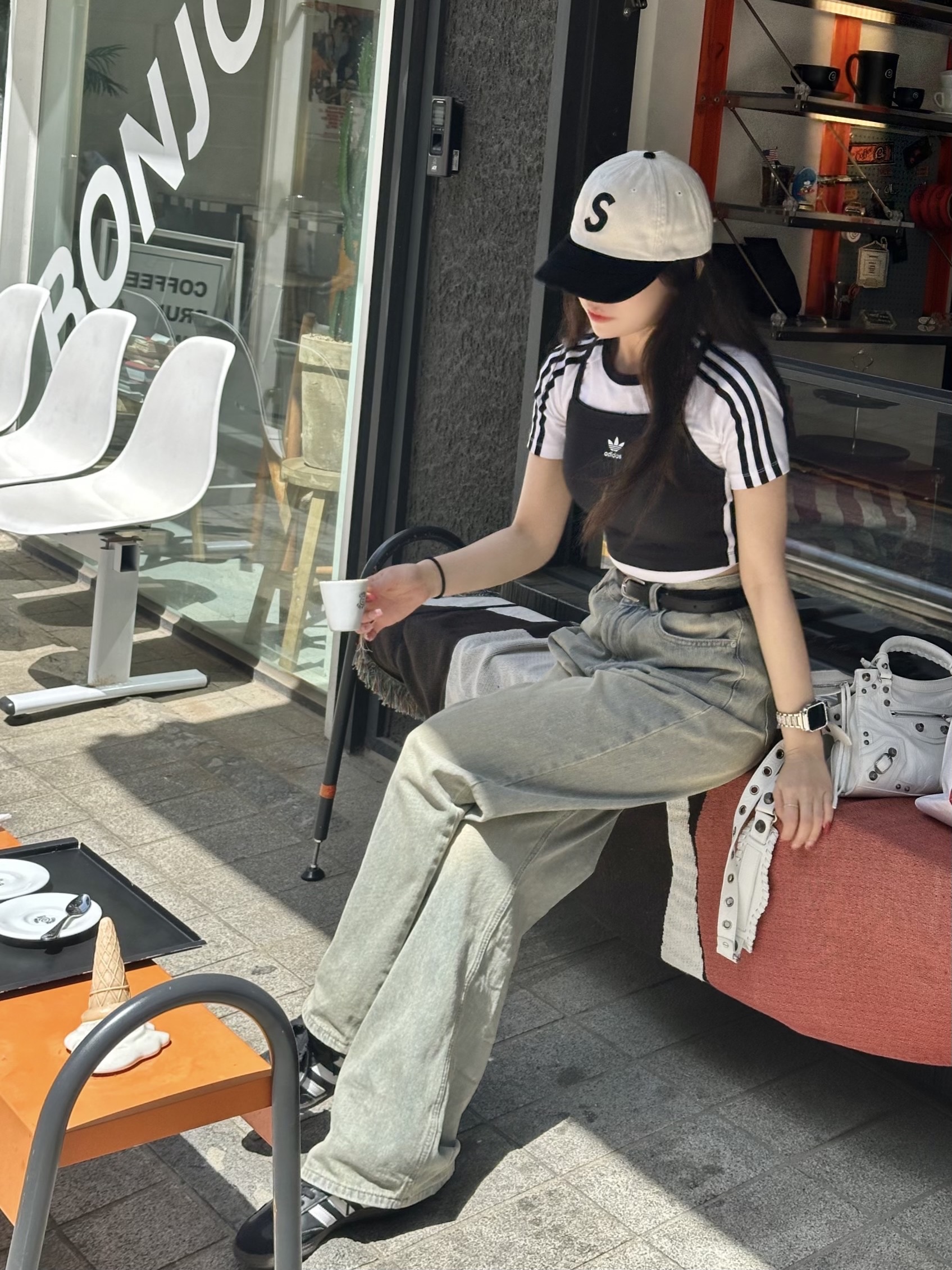 Supreme 2-Tone S Logo 6-Panel Stone - 24SS, Adidas Samba OG Black White Gum 착용 스타일