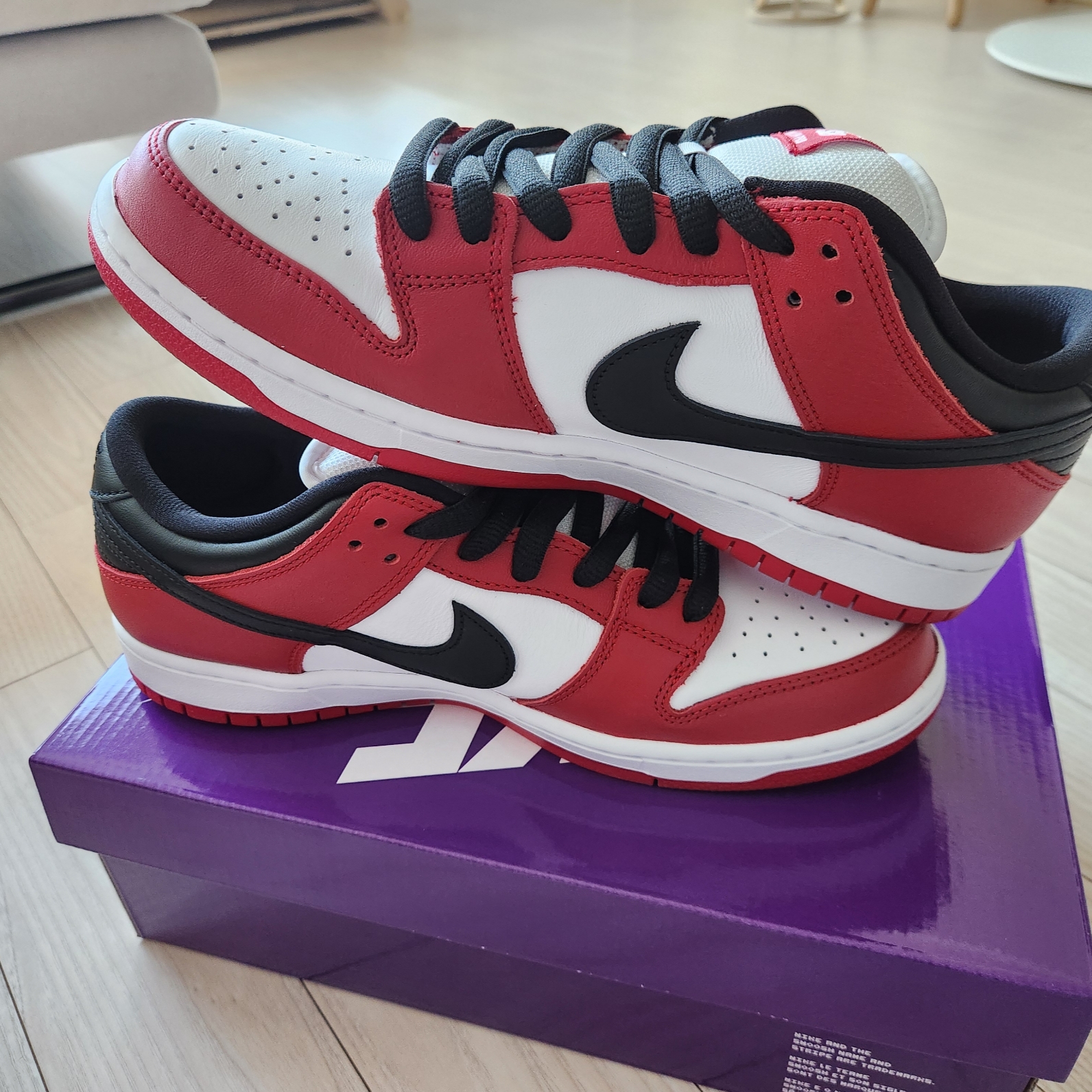 Nike SB Dunk Low Pro Chicago 착용 스타일