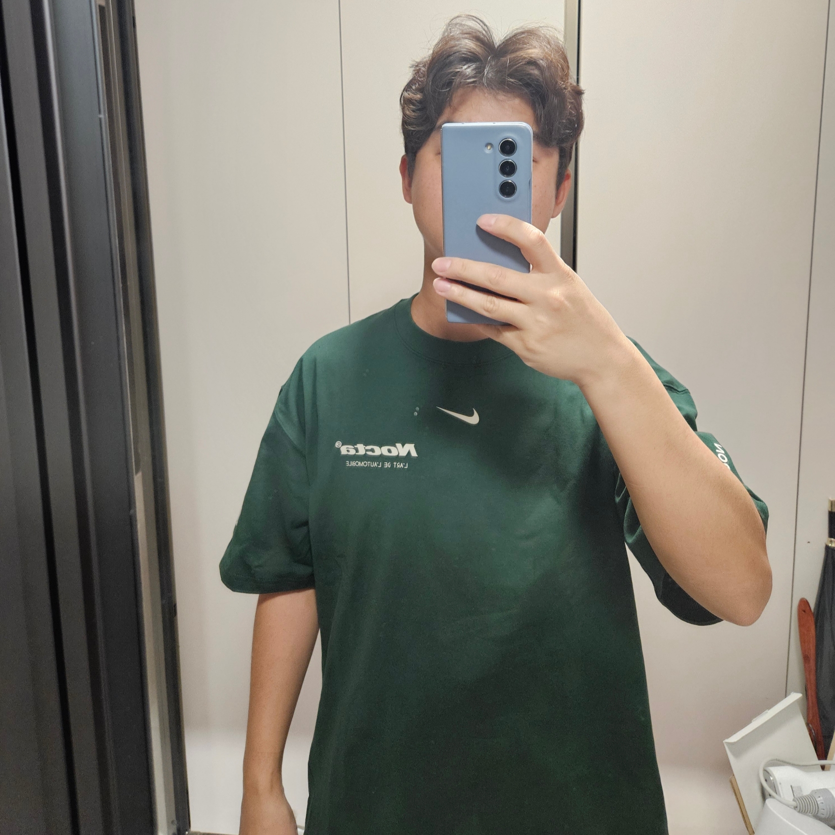 Nike x Drake Nocta x Kar L'Art De L'Automobile Burrow T-Shirt Pro Green (FD2205-397) 착용 스타일 - 1