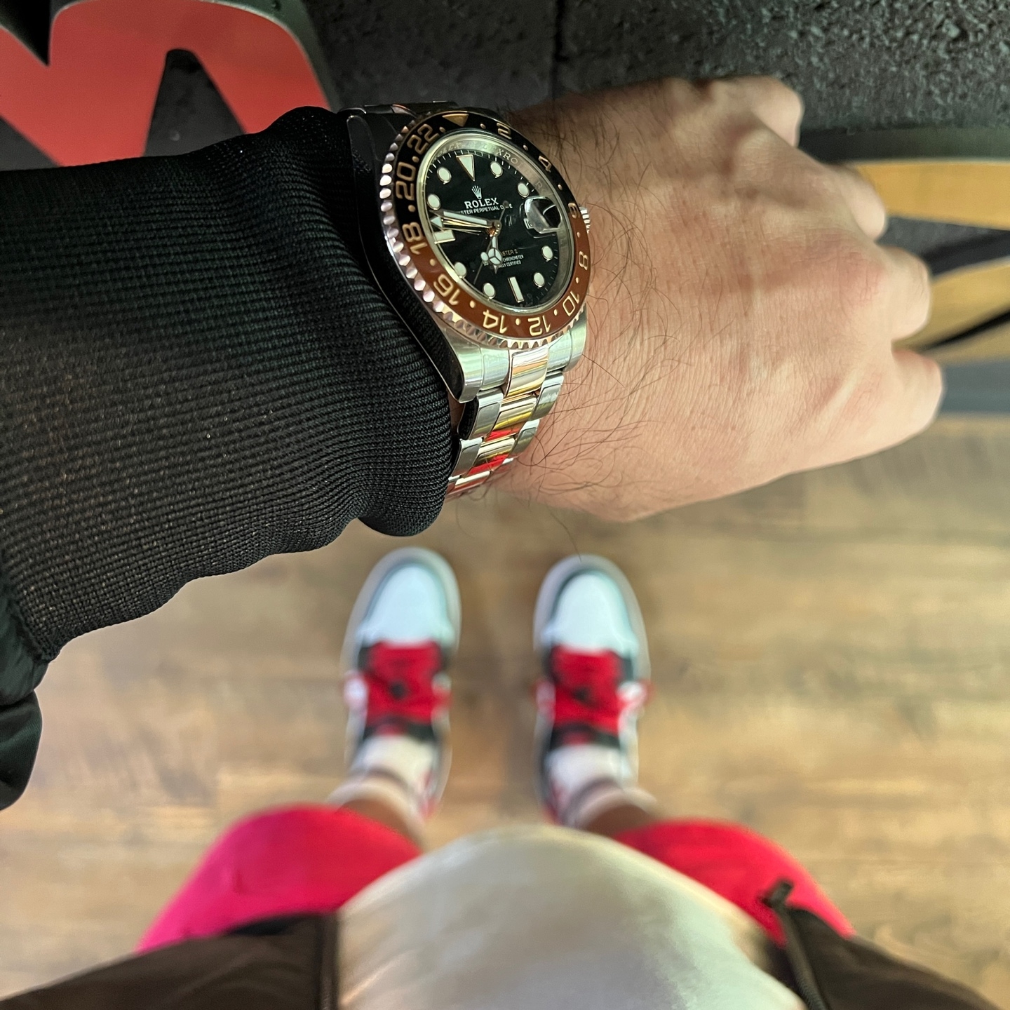 Jordan 1 Retro Low OG Black Toe 착용 스타일 - 3