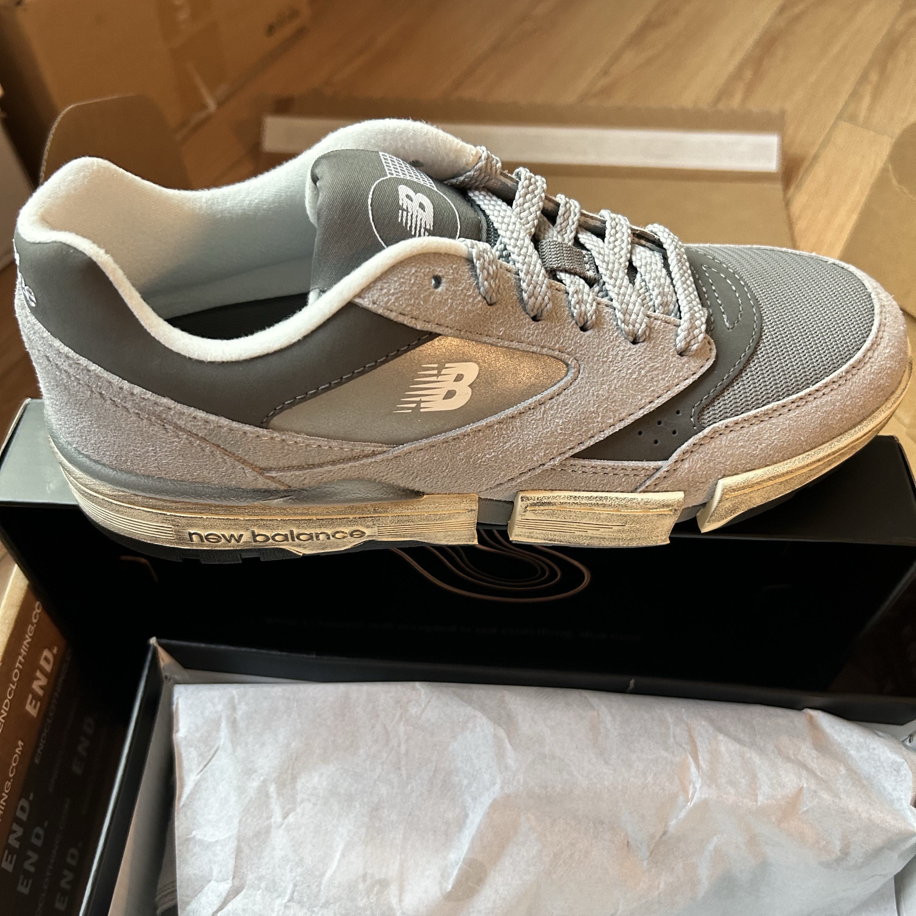New Balance x Jaden Smith MSFTSrep 0.01 Grey 착용 스타일 - 2
