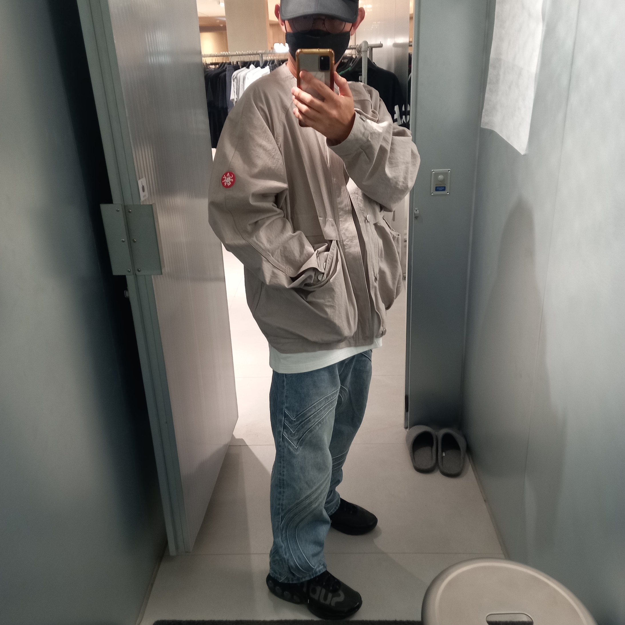 Cav Empt Collarless Jacket Grey - 24SS, Stussy Basic Stussy T-Shirt White 2023 착용 스타일 - 1
