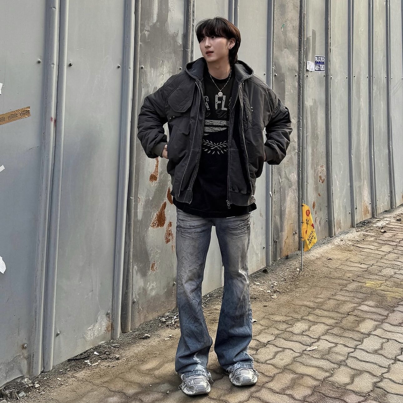 Project G/R Flare Jeans Blue 착용 스타일