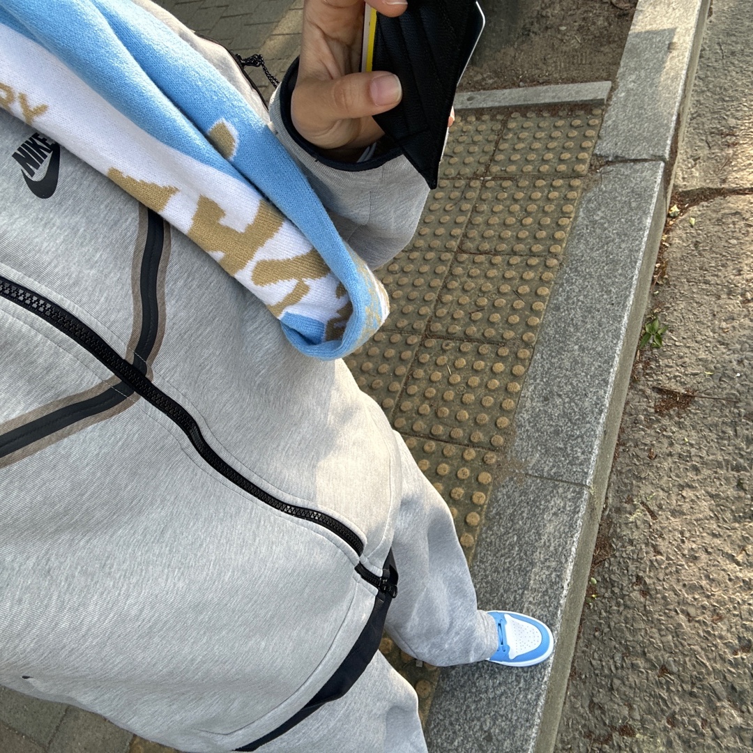 (W) Jordan 1 Low UNC University Blue 착용 스타일