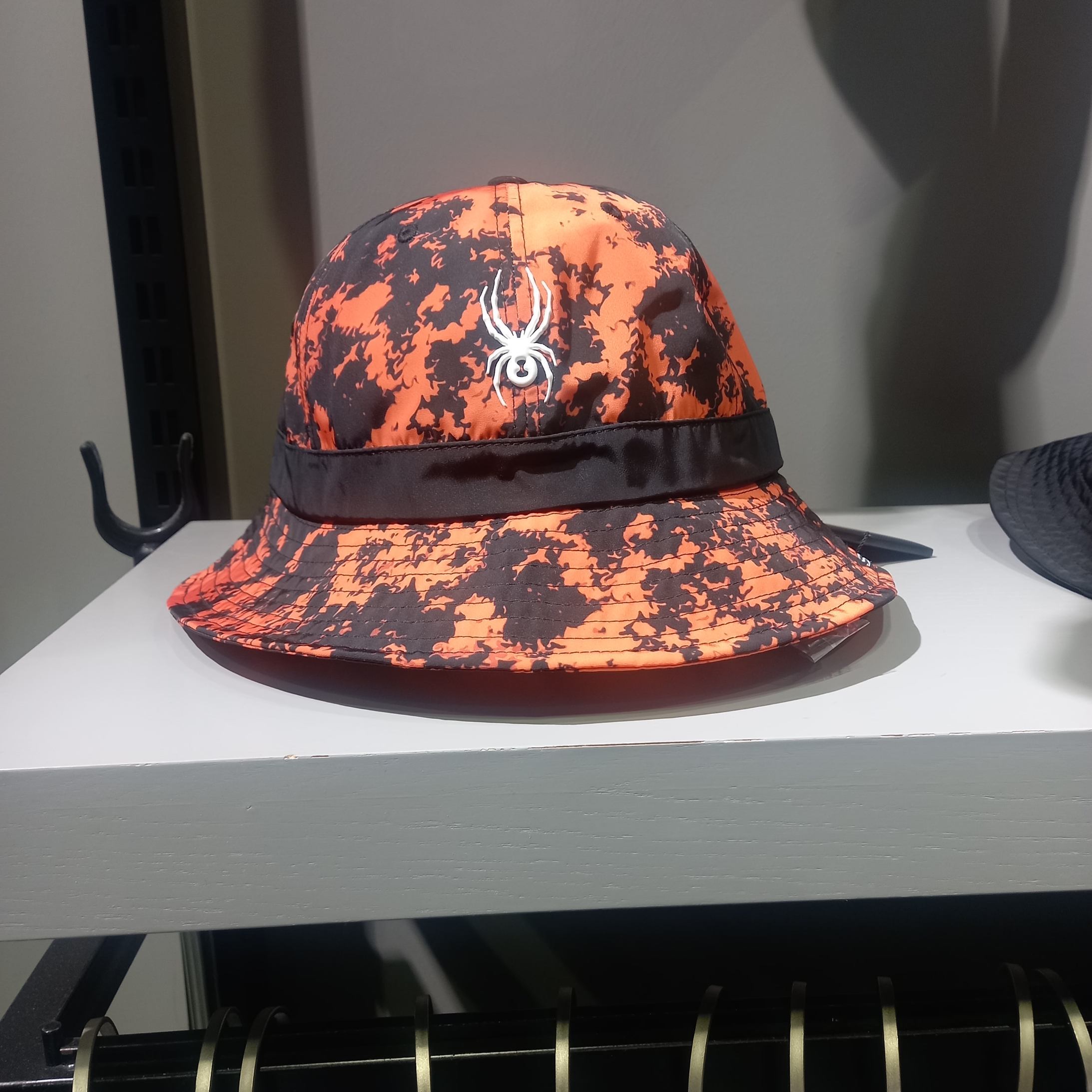 Supreme x MM6 Maison Margiela Painted Camp Cap Black - 24SS, Supreme Play Dead T-Shirt White - 22FW 착용 스타일 - 9
