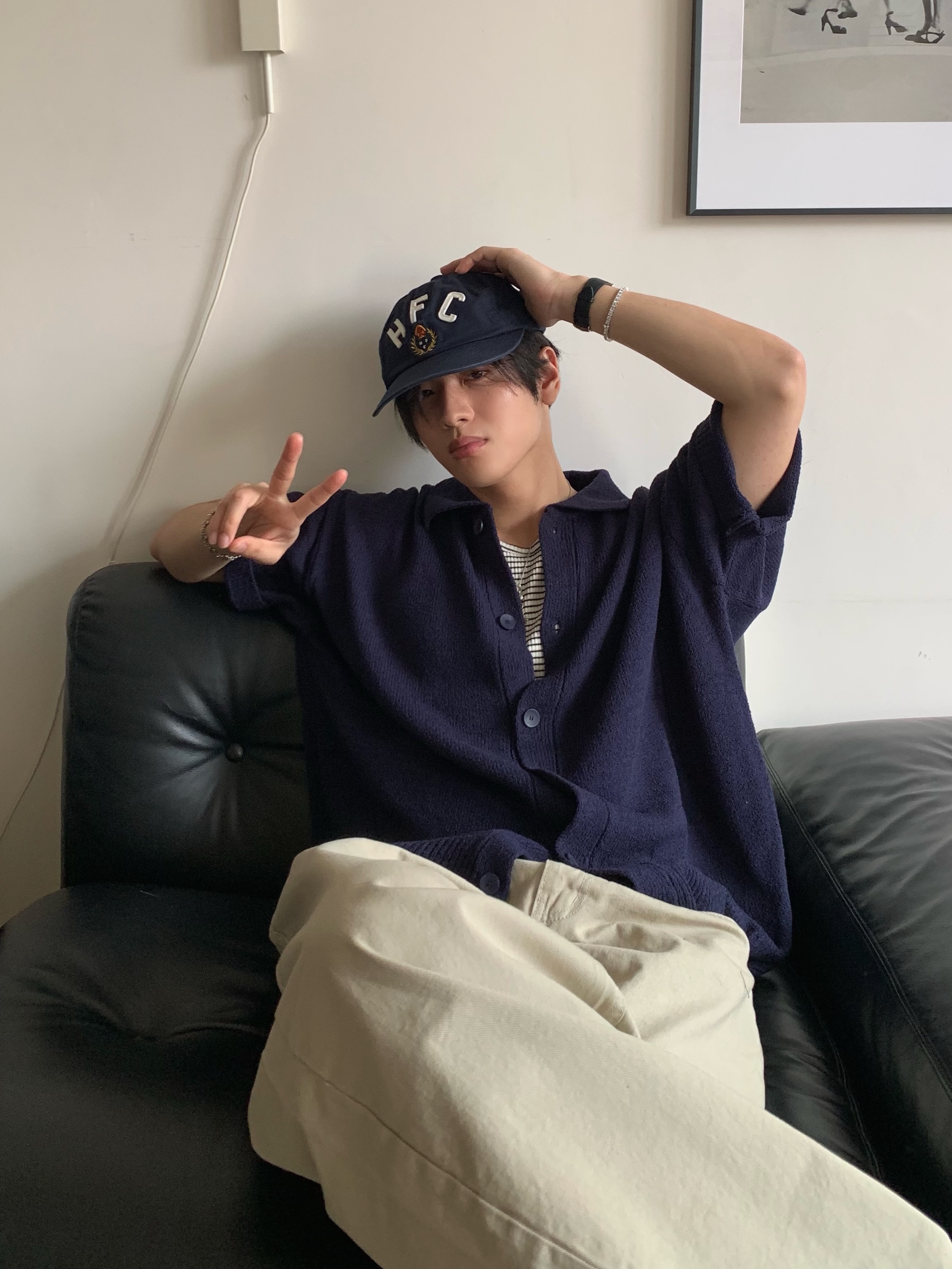Heritage Floss Felt 6 Panel Cap Navy, Vans Era Leopard True White 착용 스타일 - 3