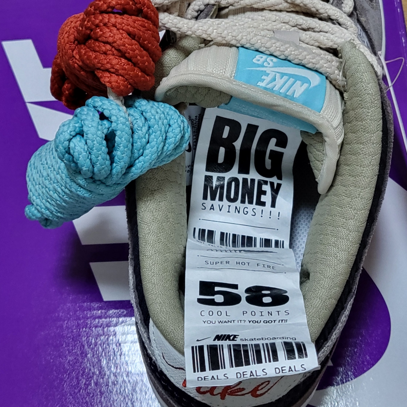 Nike SB Dunk Low Pro Big Money Saving 착용 스타일 - 2