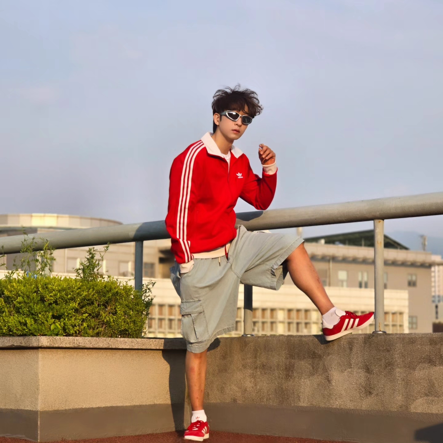 Adidas Adicolor Classic Beckenbauer Track Top Better Scarlet White - KR Sizing, Adidas Adicolor Classic Beckenbauer Track Top Better Scarlet White - US Sizing 착용 스타일 - 1