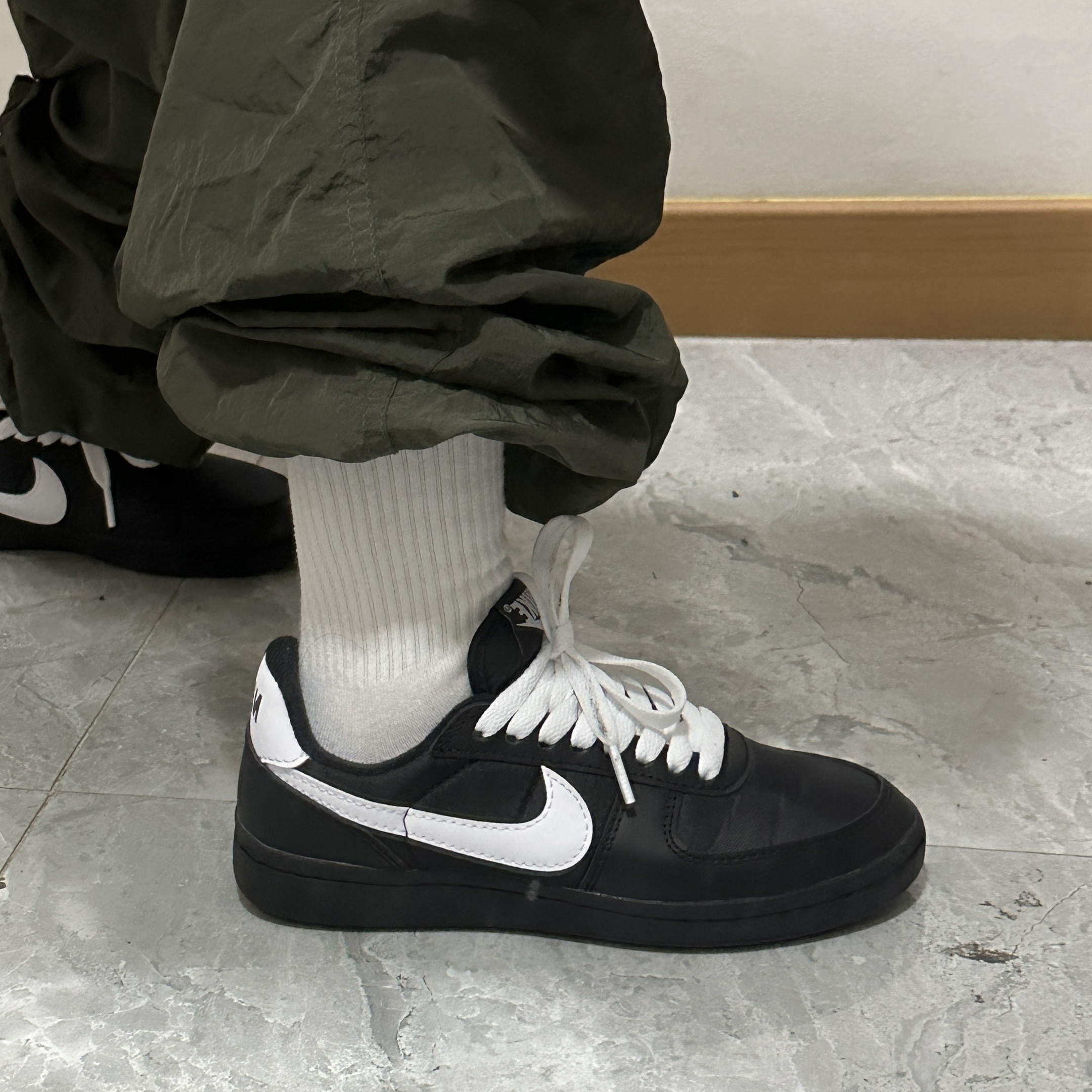 Nike Field General 82 SP Black and White 착용 스타일
