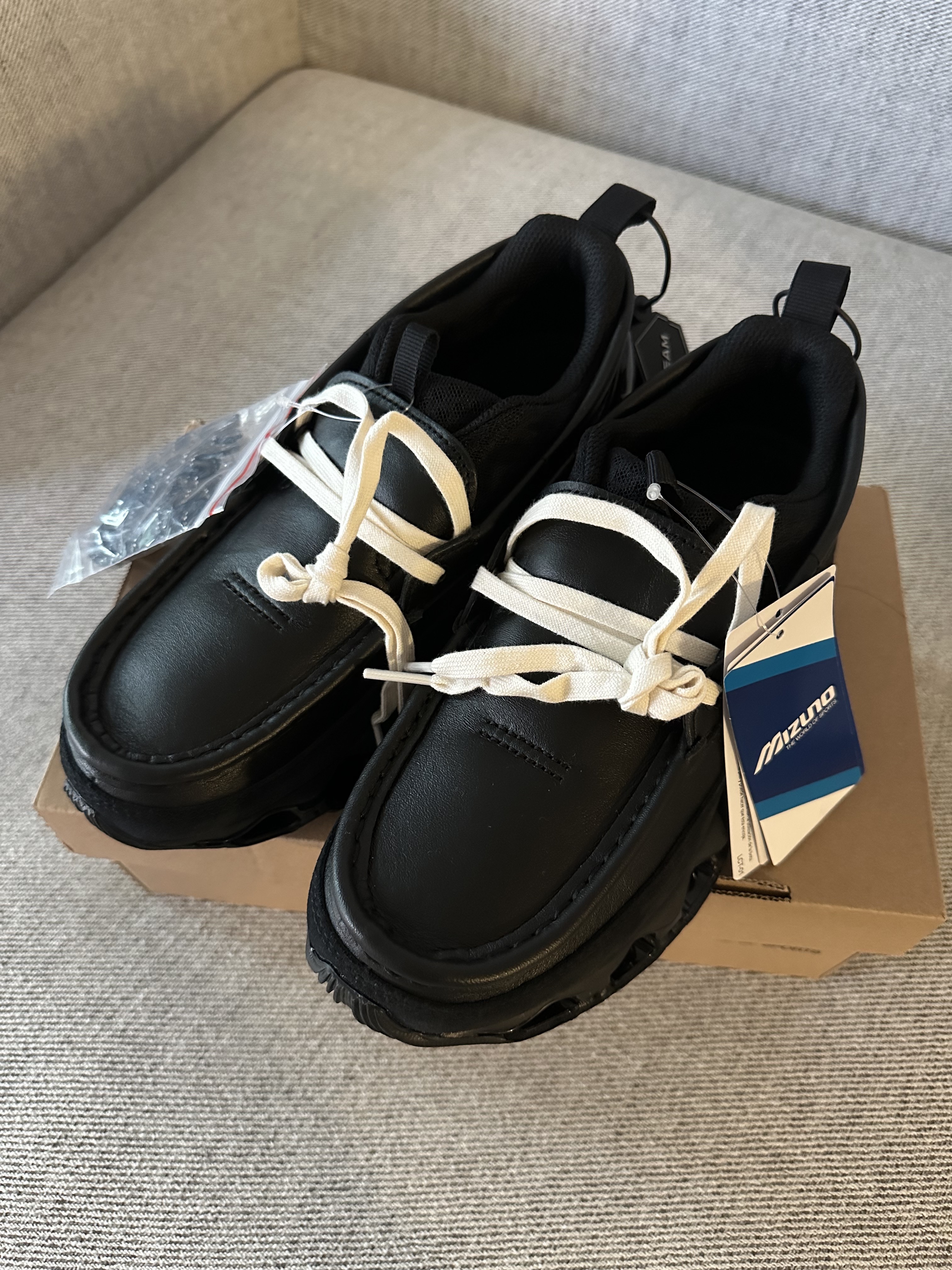 Mizuno Wave Prophecy MOC Black 착용 스타일 - 1