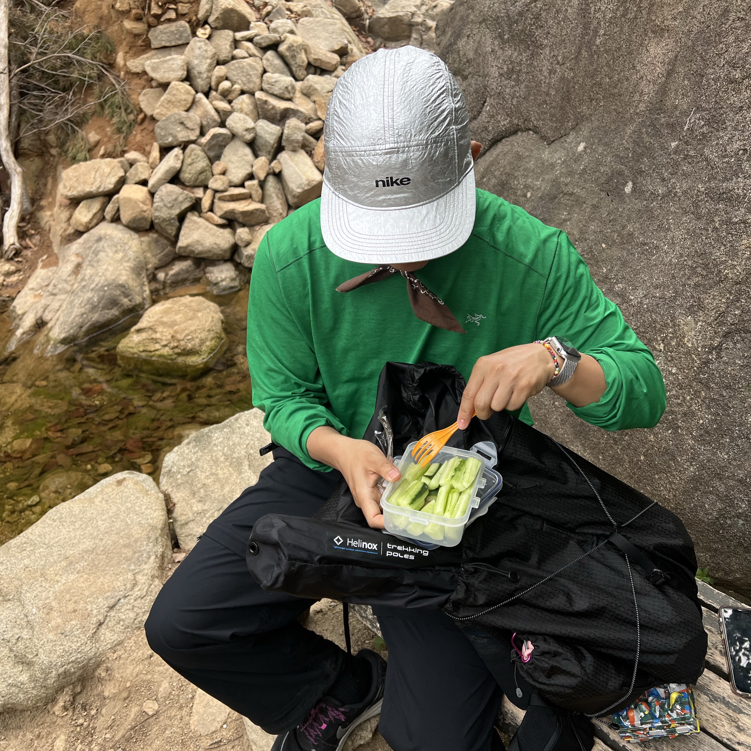Nike ACG Zip-Off Trail Pants Black - Asia, Arc'teryx Cormac Crew Neck Long Sleeve T-Shirt Lampyre Heather 착용 스타일