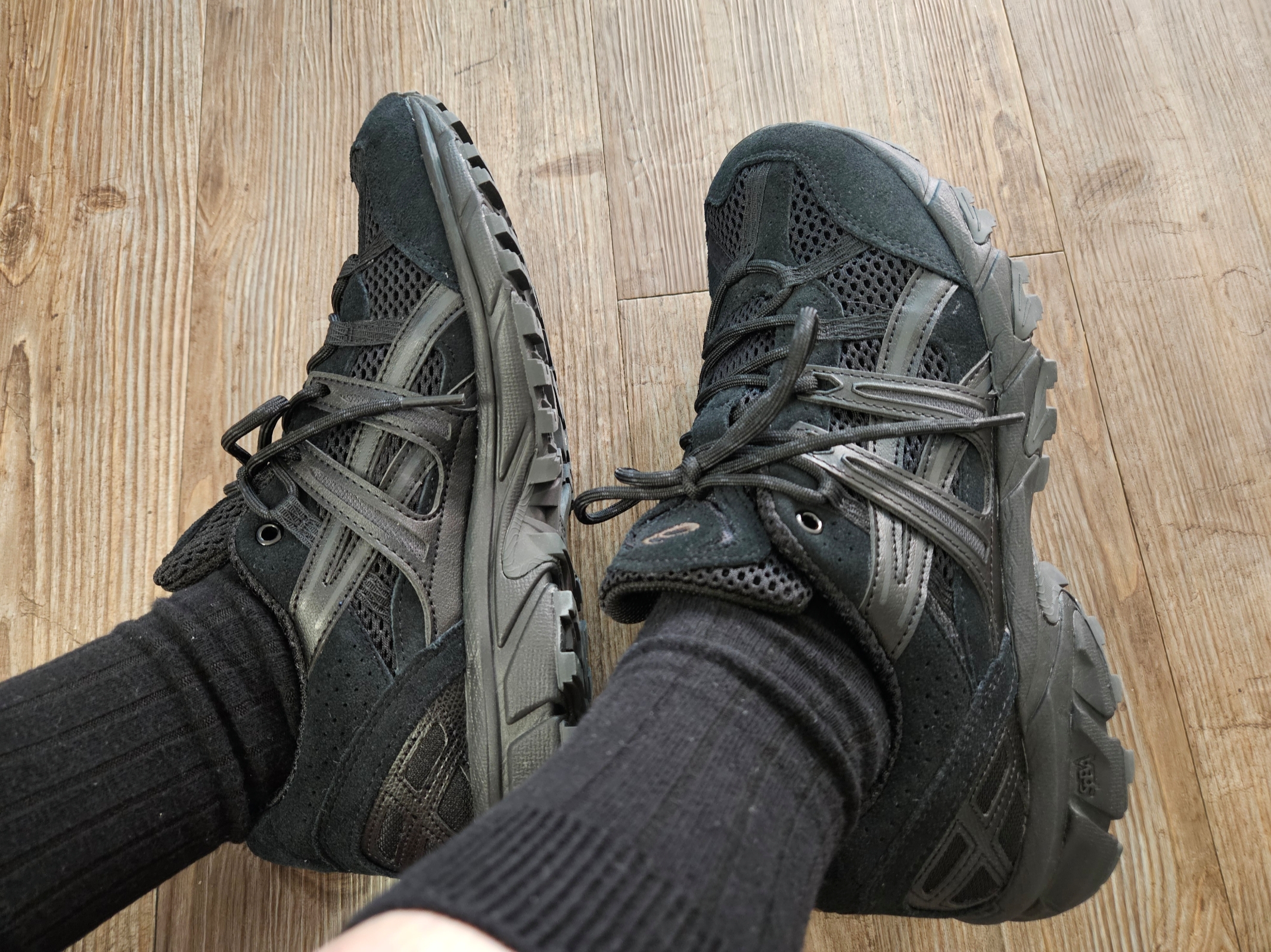 Asics Gel-Sonoma 15-50 Black 착용 스타일 - 2