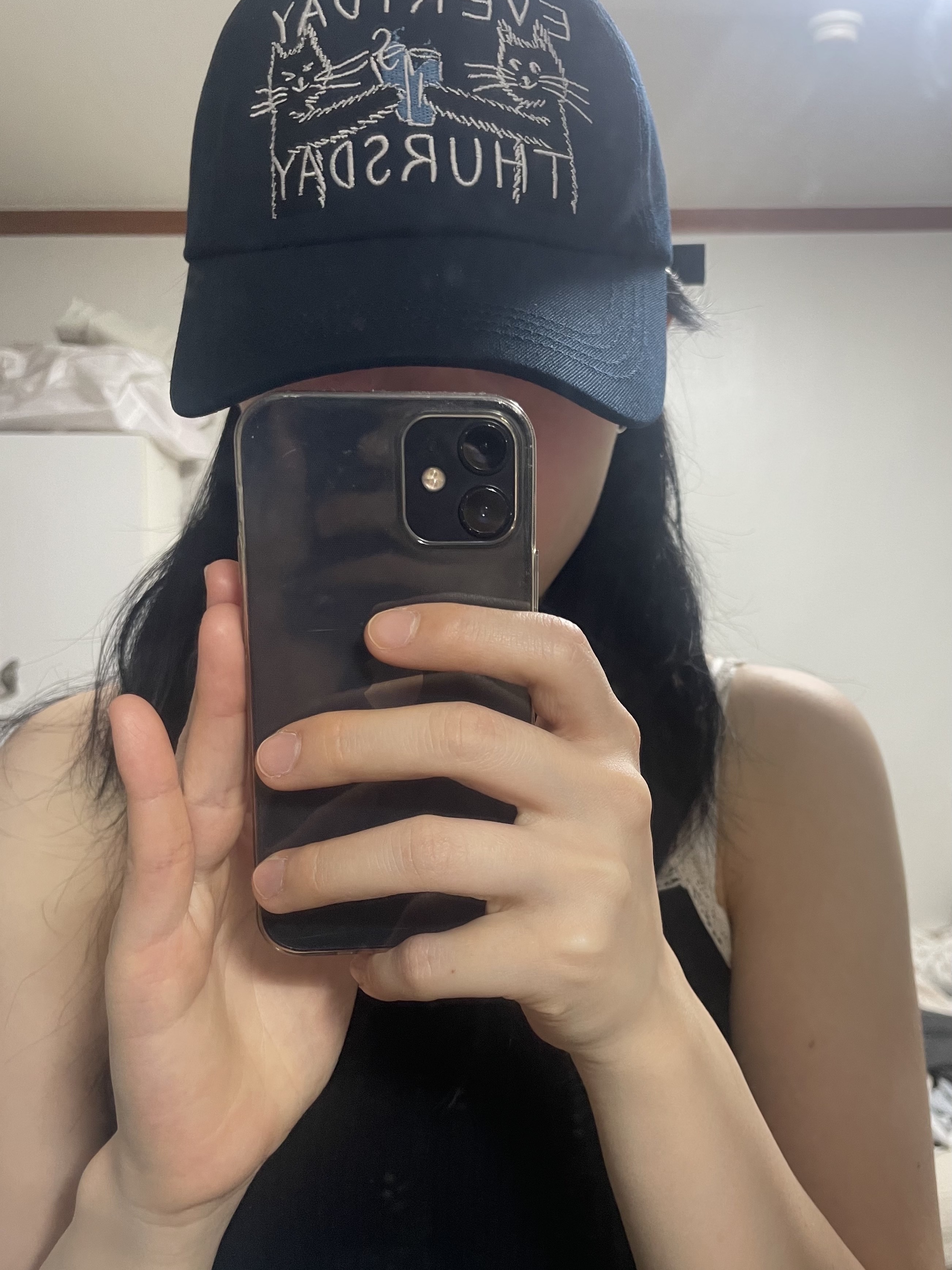 [KREAM 단독] Sachiket Everyday is Thursday Cap & Sticker PKG 착용 스타일