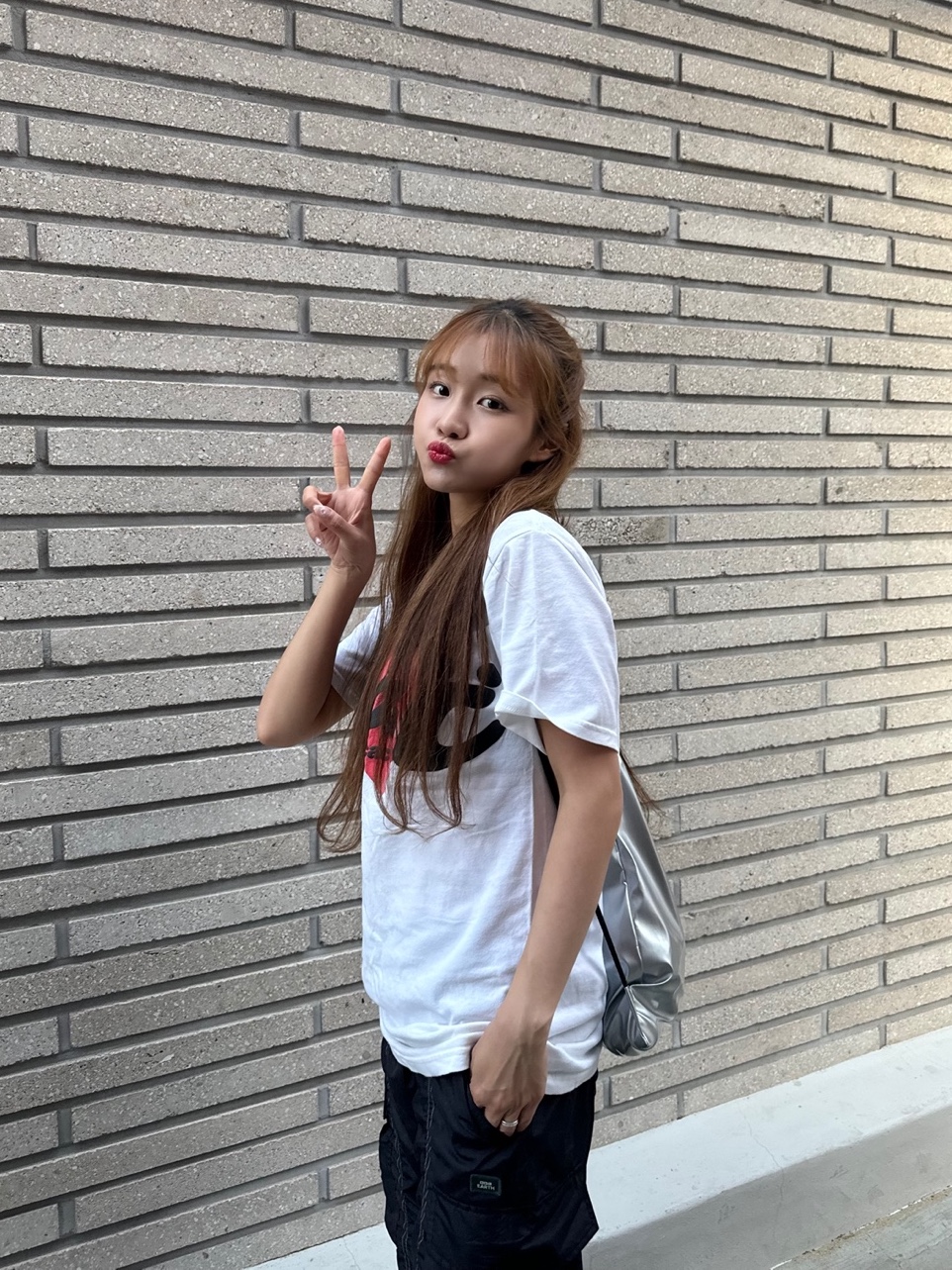 Stussy x Cactus Plant Flea Market Heart T-Shirt 착용 스타일 - 3