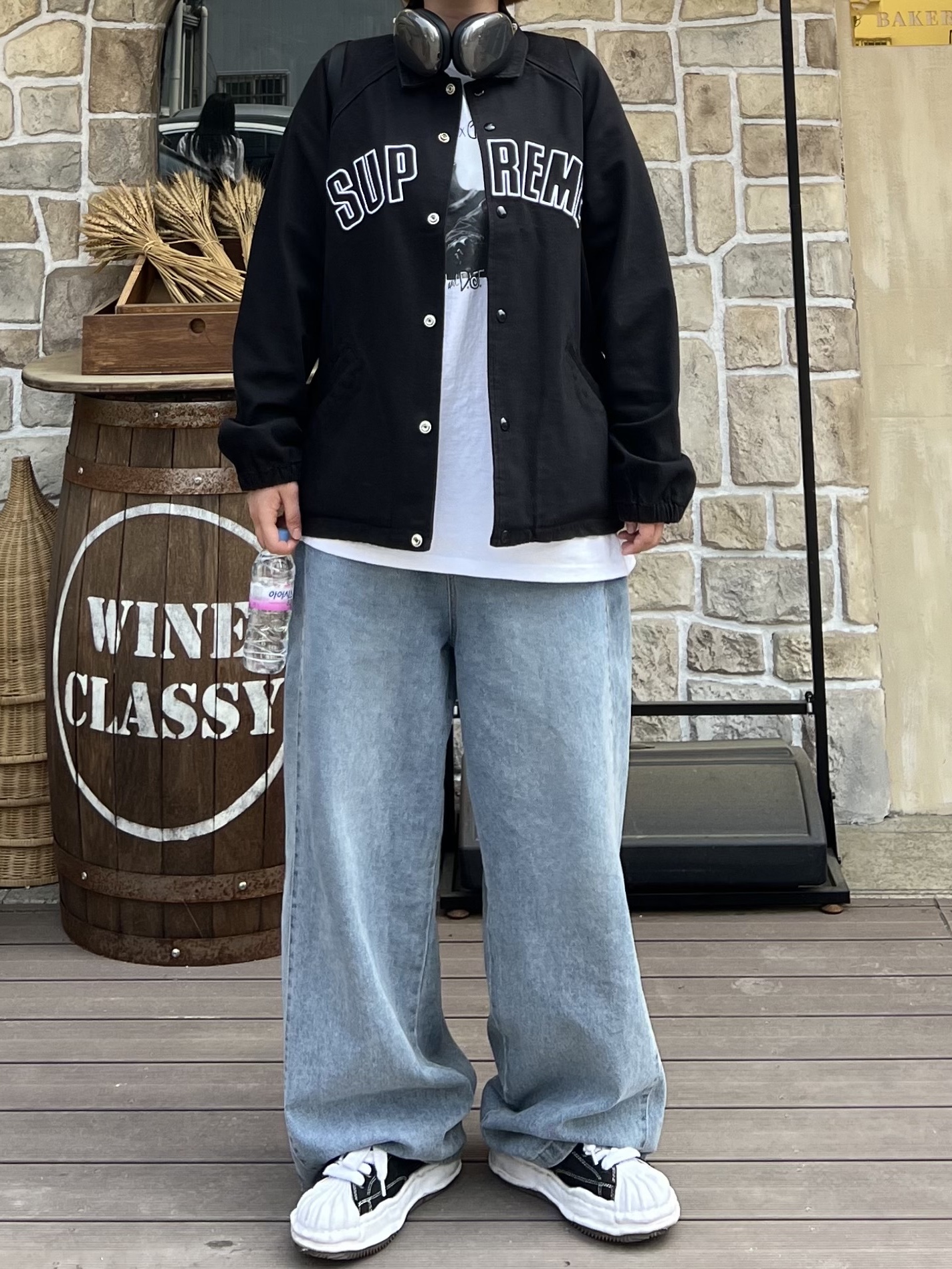 Supreme Arc Denim Coaches Jacket Black - 24SS, Maison Mihara Yasuhiro Blakey OG Sole Canvas Low-top Sneakers Black White 착용 스타일