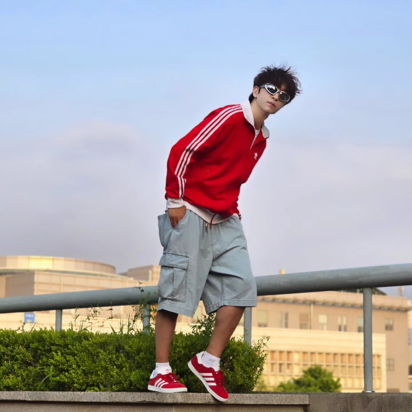 Adidas Adicolor Classic Beckenbauer Track Top Better Scarlet White - KR Sizing, Adidas Adicolor Classic Beckenbauer Track Top Better Scarlet White - US Sizing 착용 스타일 - 2