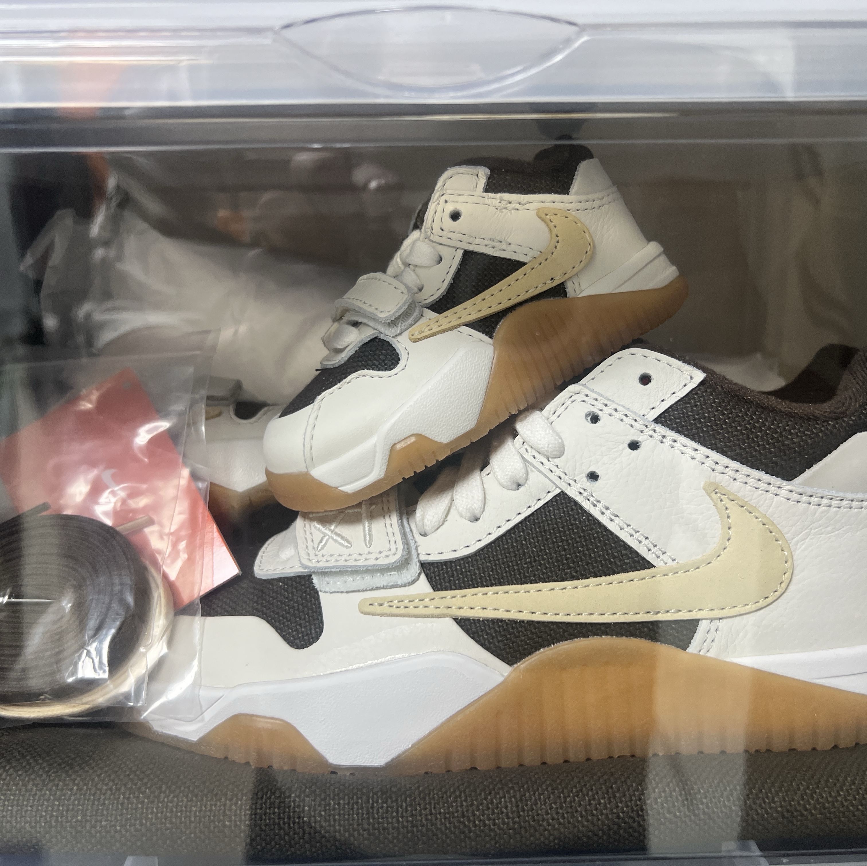 Jordan x Travis Scott Jumpman Jack TR Sail and Dark Mocha, (TD) Jordan x Travis Scott Jumpman Jack TR Sail and Dark Mocha 착용 스타일
