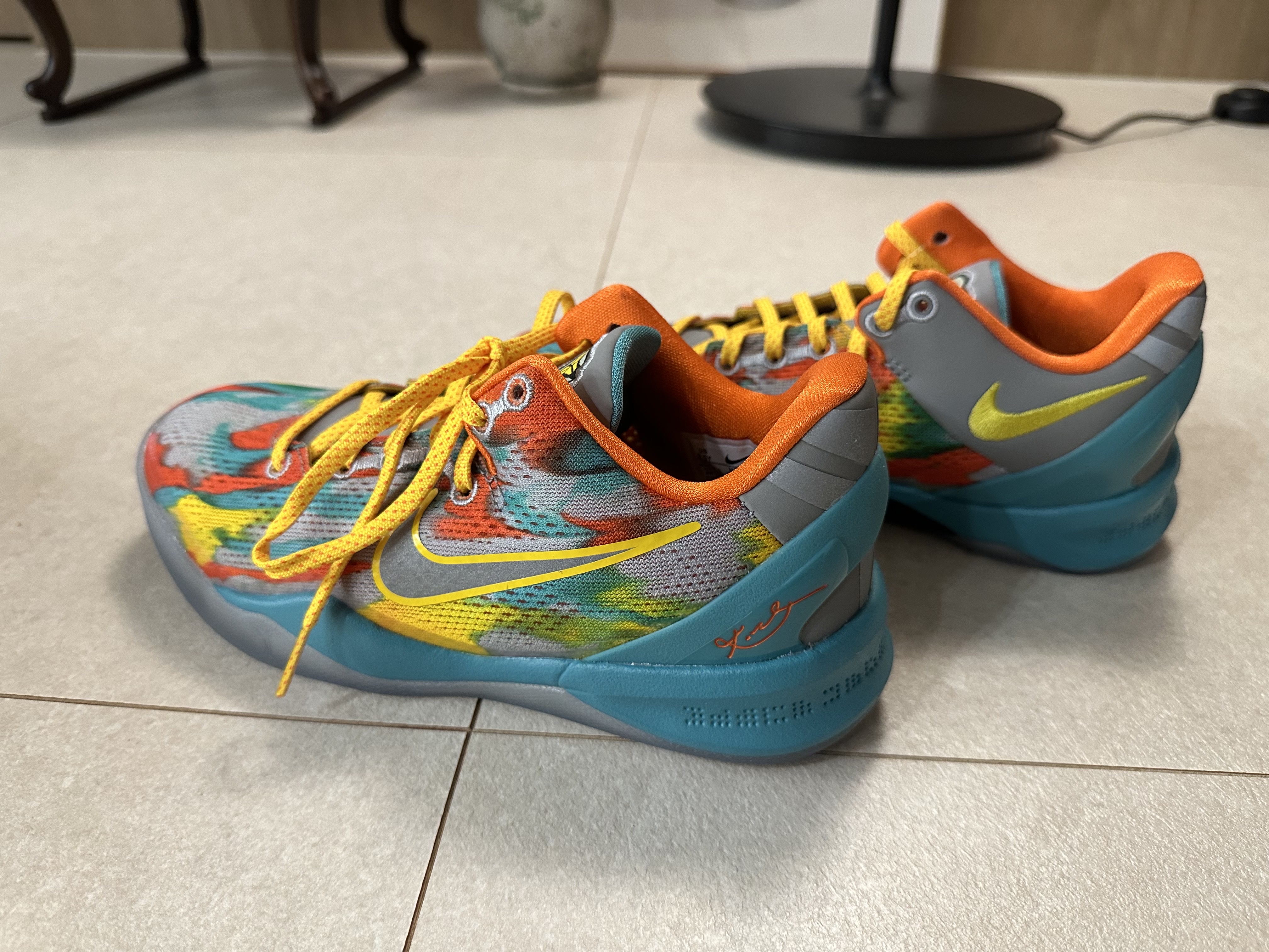 (GS) Nike Kobe 8 Protro Venice Beach 착용 스타일 - 4