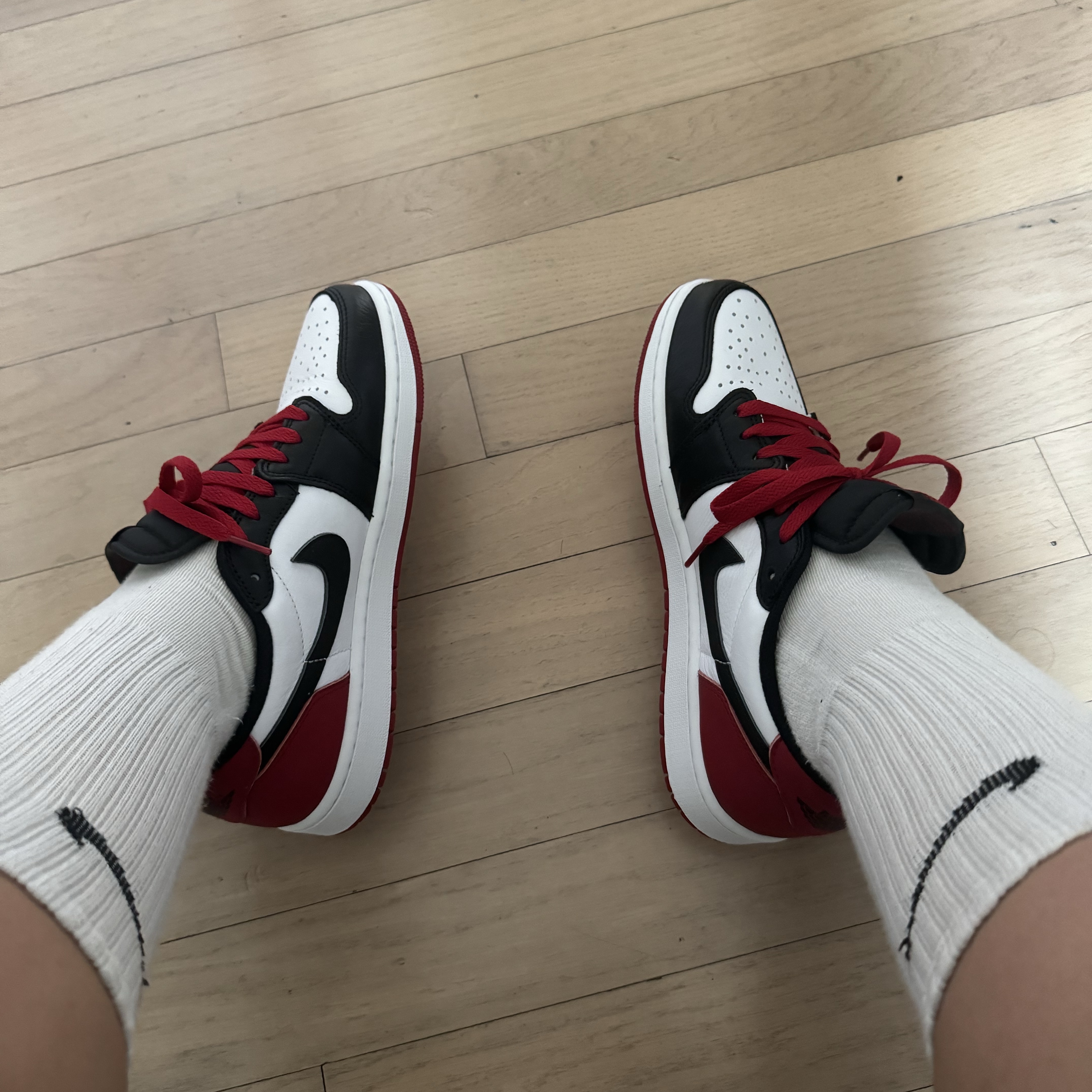 Jordan 1 Retro Low OG Black Toe 착용 스타일
