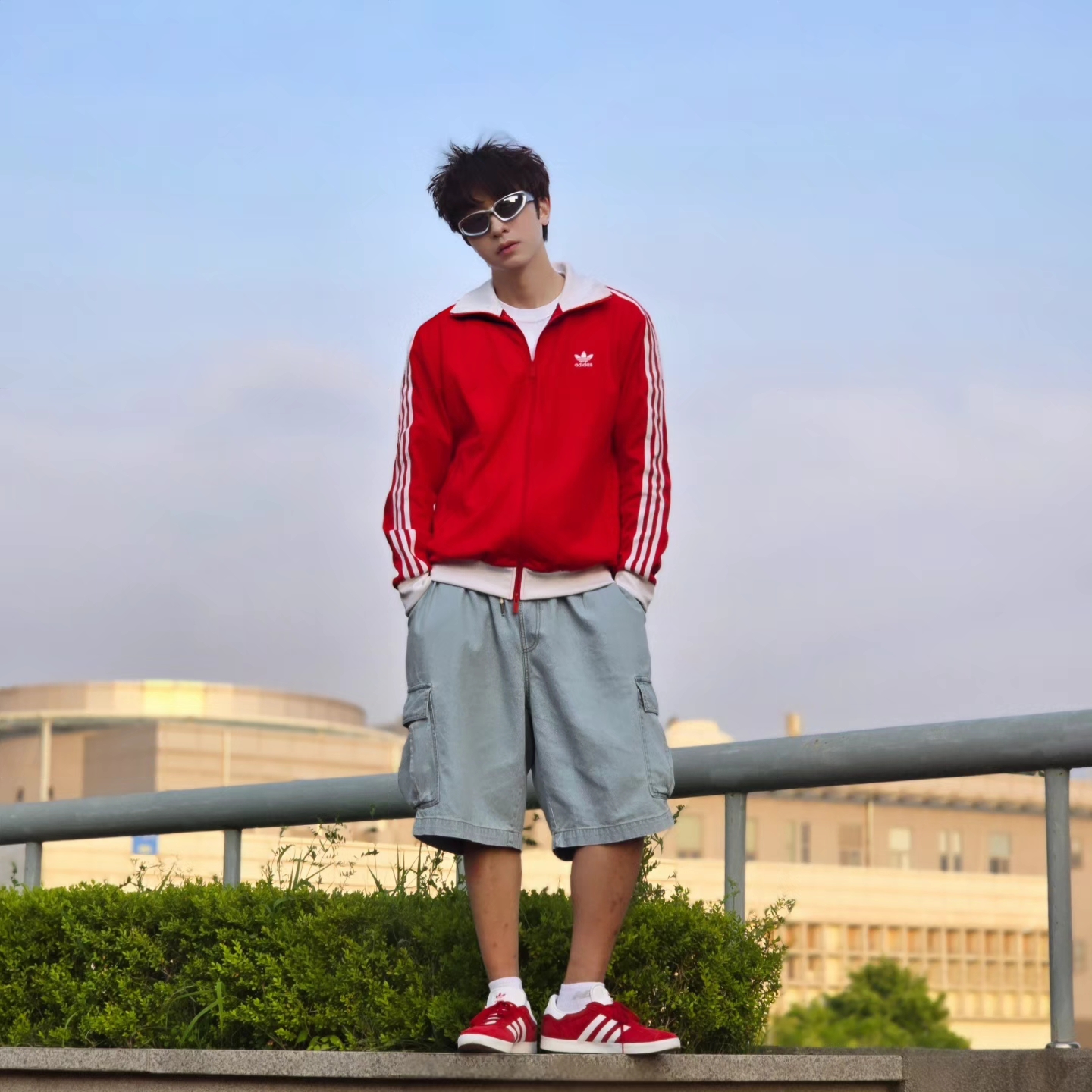 Adidas Adicolor Classic Beckenbauer Track Top Better Scarlet White - KR Sizing, Adidas Adicolor Classic Beckenbauer Track Top Better Scarlet White - US Sizing 착용 스타일 - 3