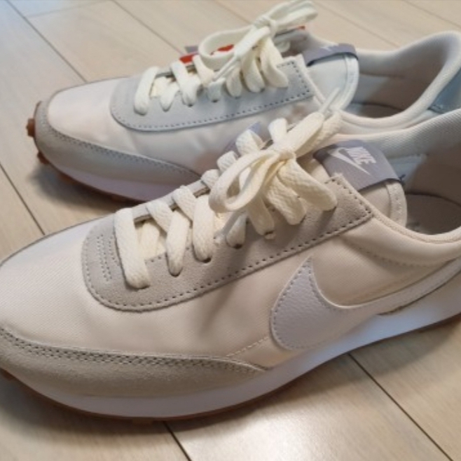 (W) Nike Daybreak Summit White 착용 스타일