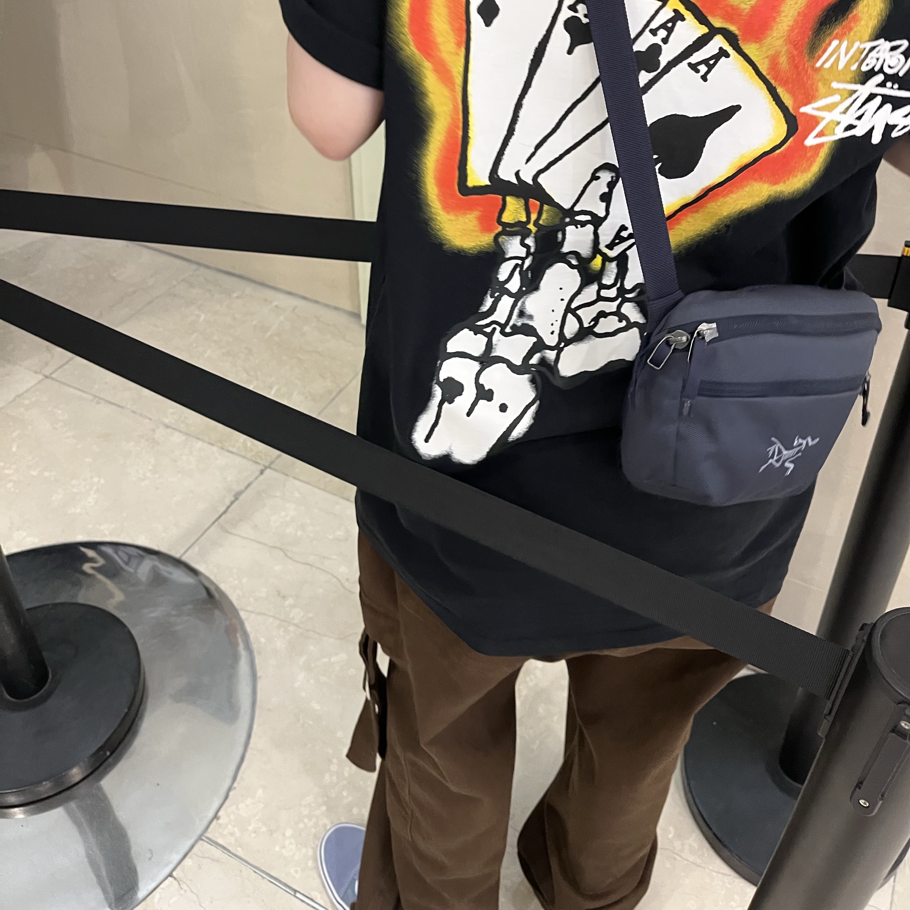 Stussy Read EM' N' Weep Pigment Dyed T-Shirt Black, Casio G-Shock GM-5600UB-1 착용 스타일 - 2