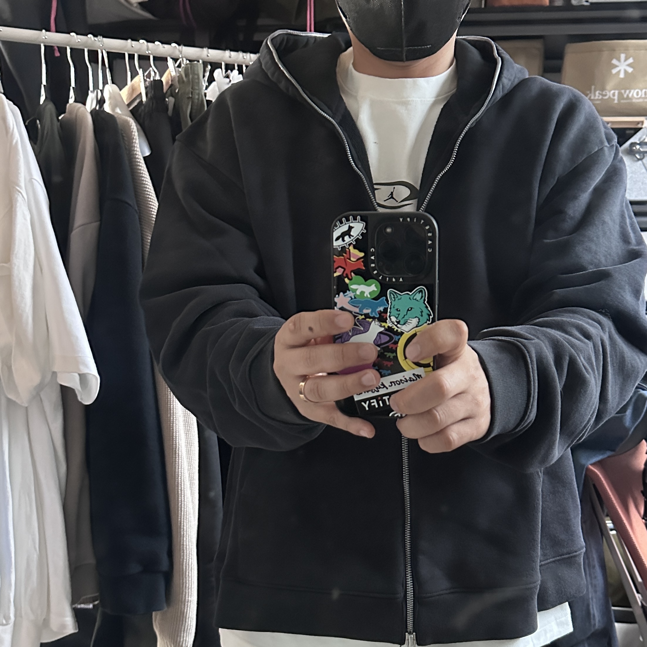 Jordan x Travis Scott Full-Zip Hoodie Black (DZ5500-010), Jordan x Travis Scott Fleece Pants Black (DZ5508-045) 착용 스타일 - 2