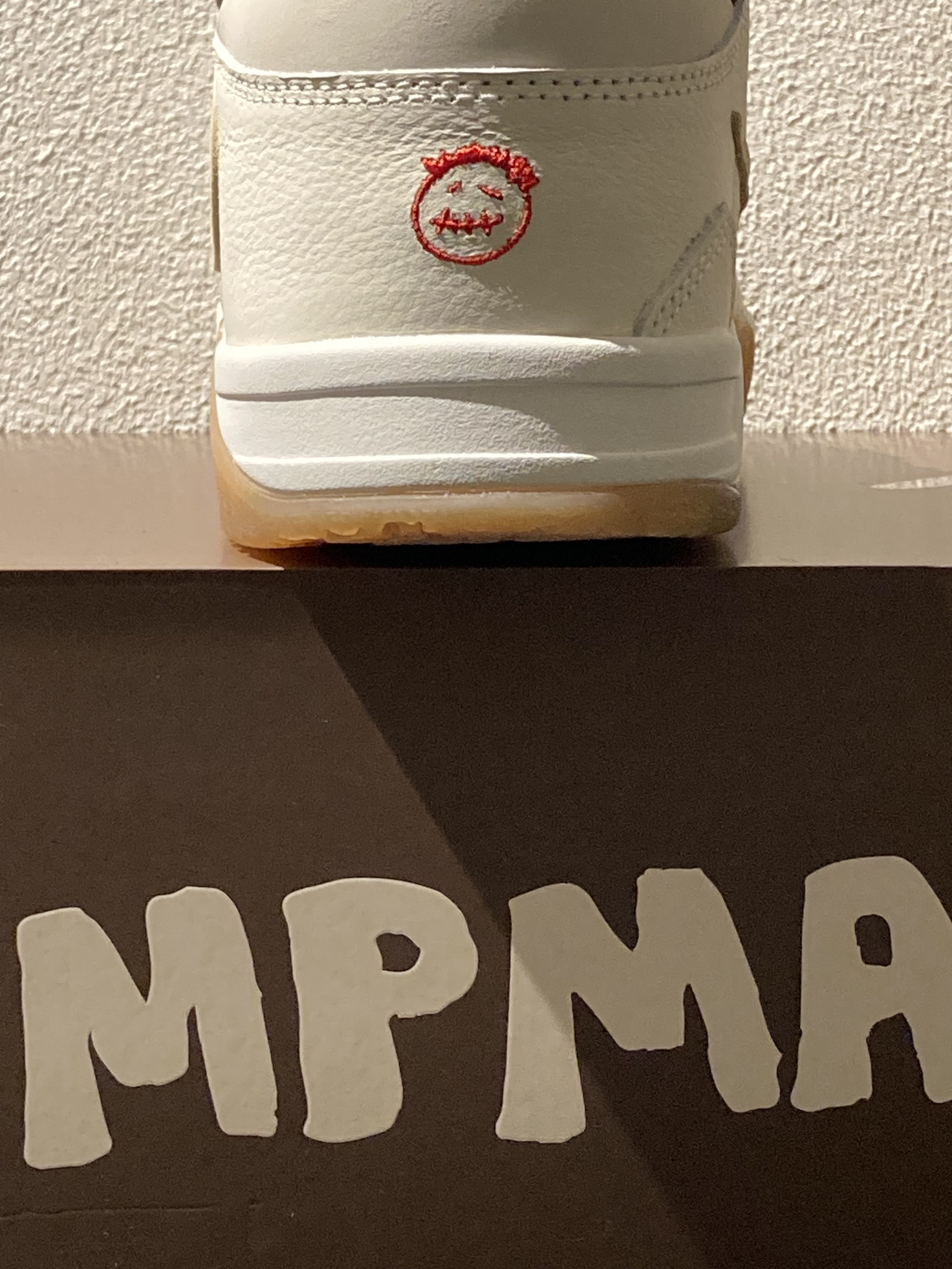 Jordan x Travis Scott Jumpman Jack TR Sail and Dark Mocha 착용 스타일 - 4